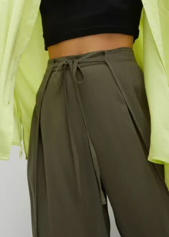 bonprix bonprix Pantalón de viscosa fluida Verde grisáceo Best