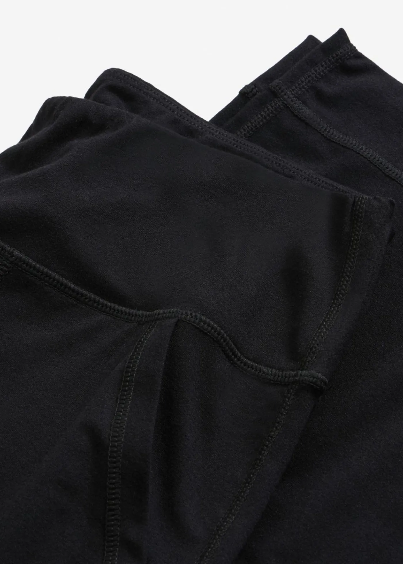 bonprix bonprix Pantalón deportivo con bolsillos y material de secado rápido Negro Clearance