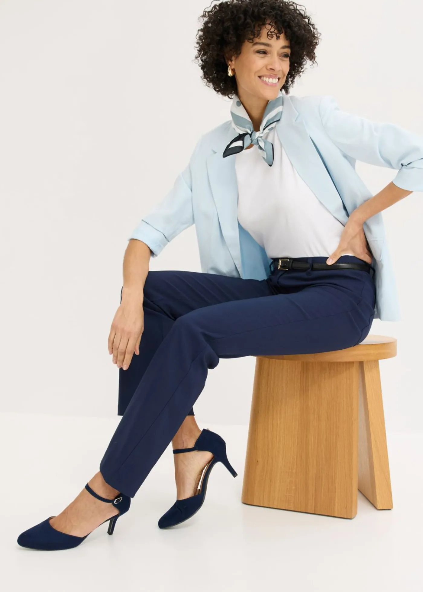 bonprix bonprix Pantalón elástico, bootcut Azul marino Best