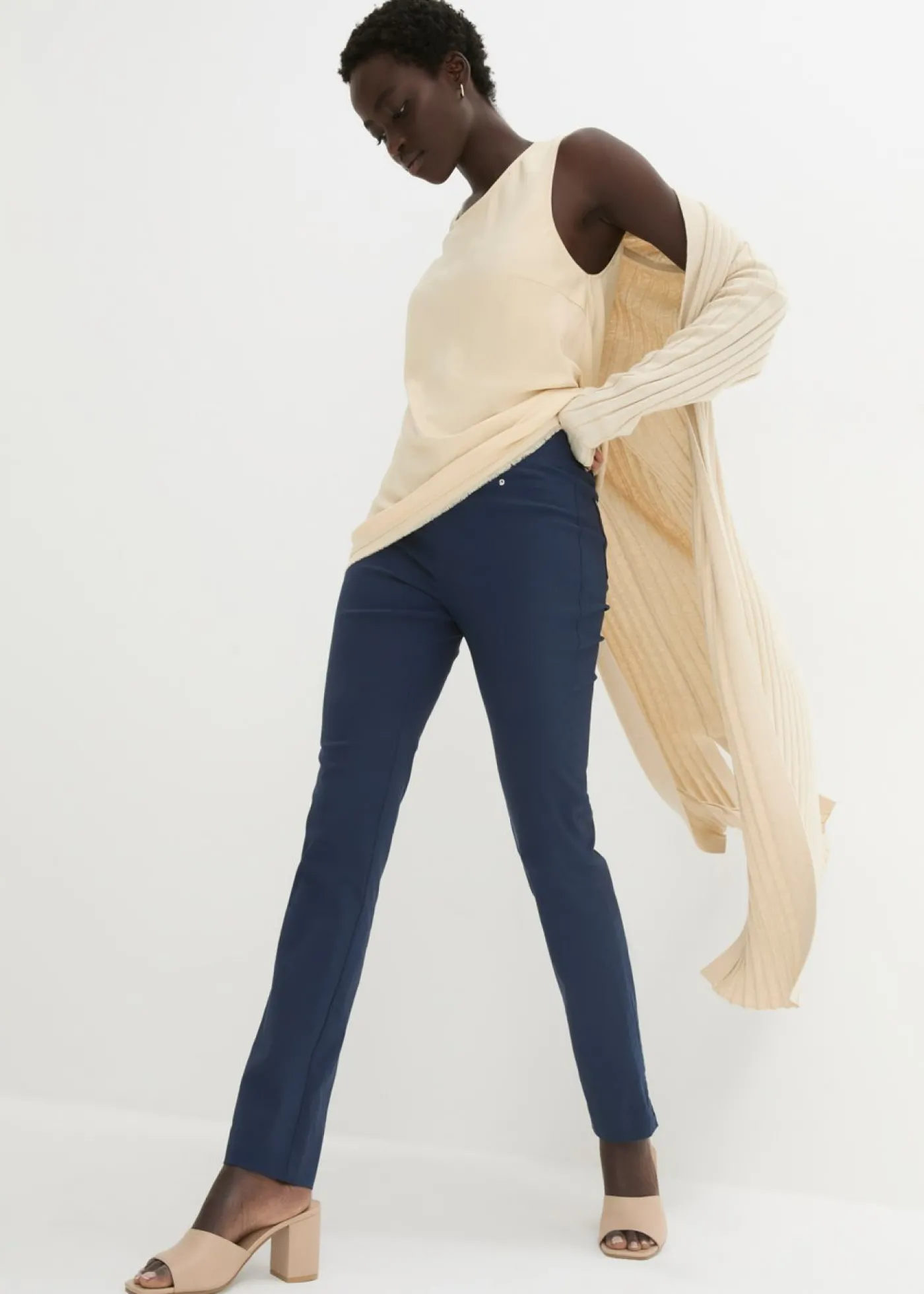 bonprix bonprix Pantalón elástico con cintura antideslizante Azul marino Online