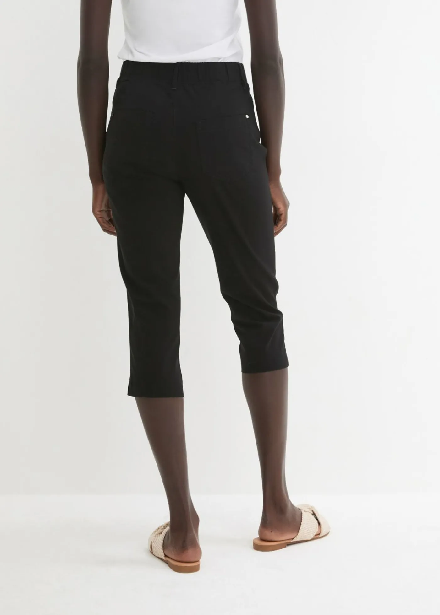 bonprix bonprix Pantalón elástico de corte capri con cintura elástica Negro Hot
