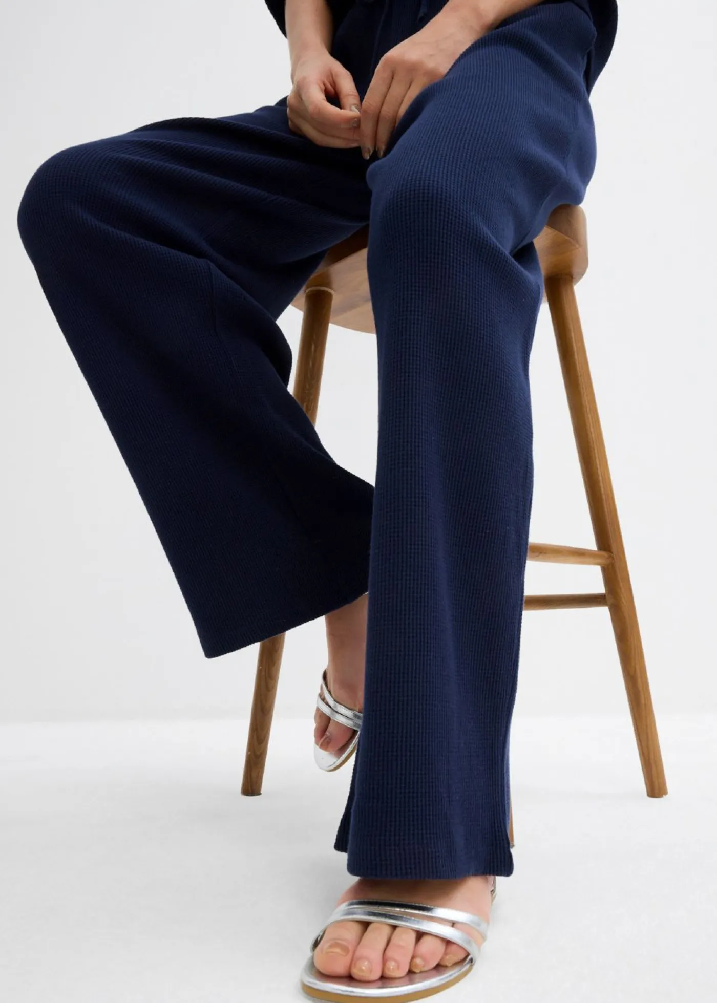 bonprix bonprix Pantalón estructurado de algodón puro Azul marino Discount