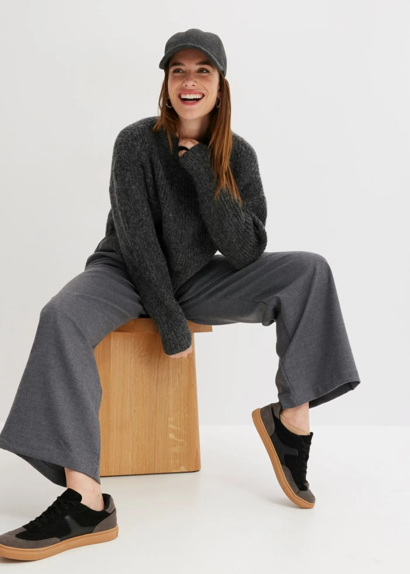 bonprix bonprix Pantalón Marlene con aspecto de lana Antracita jaspeado Outlet