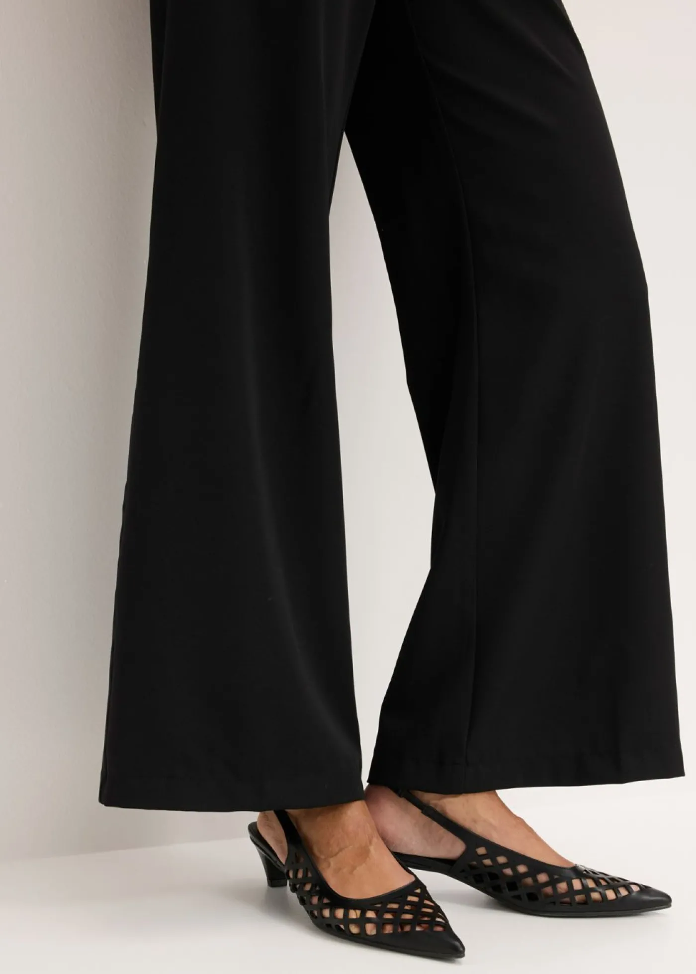 bonprix bonprix Pantalón Marlene con cinturilla cómoda Negro New