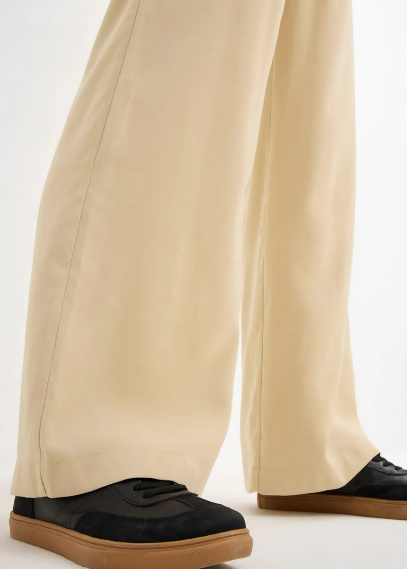 bonprix bonprix Pantalón Marlene de viscosa fluida Beige verdoso Discount