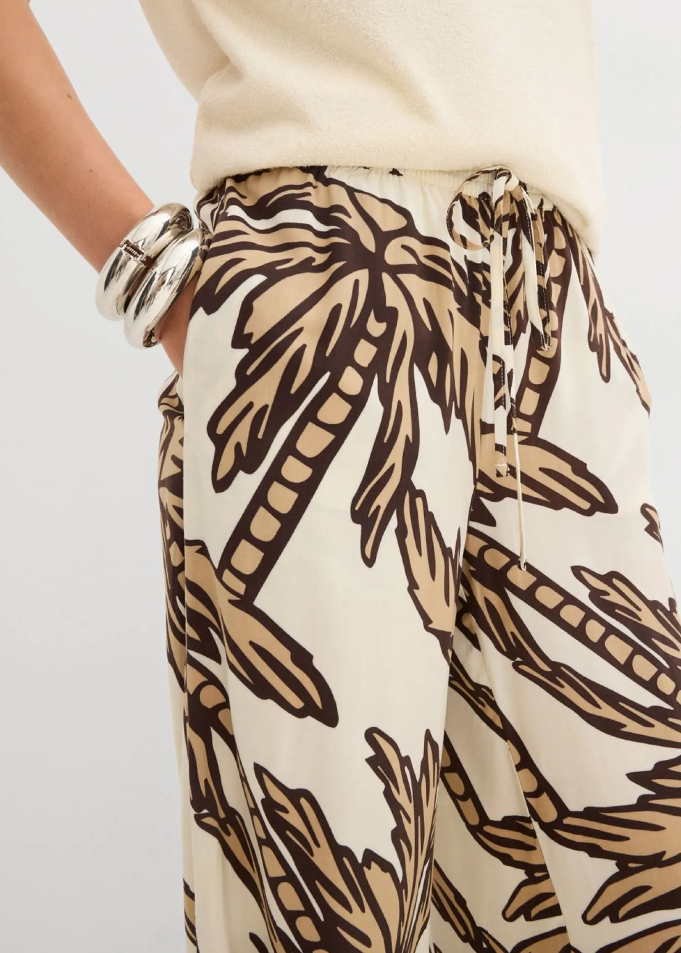 bonprix bonprix Pantalón Marlene de viscosa fluida crudo-marrón oscuro-beige nuevo New