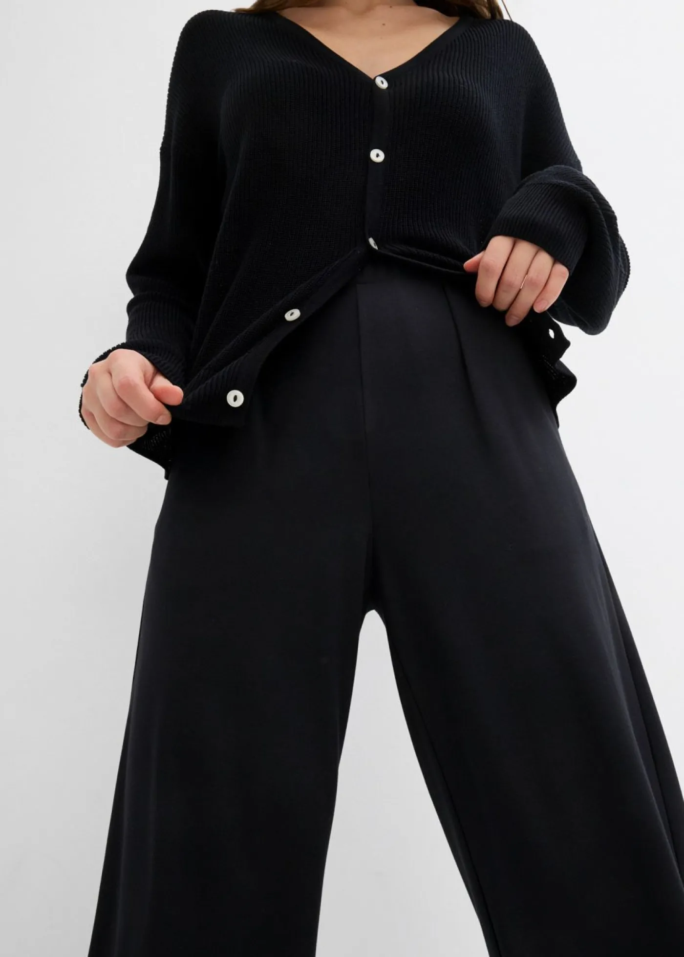 bonprix bonprix Pantalón palazzo de Punto di Roma cómodo Negro Hot