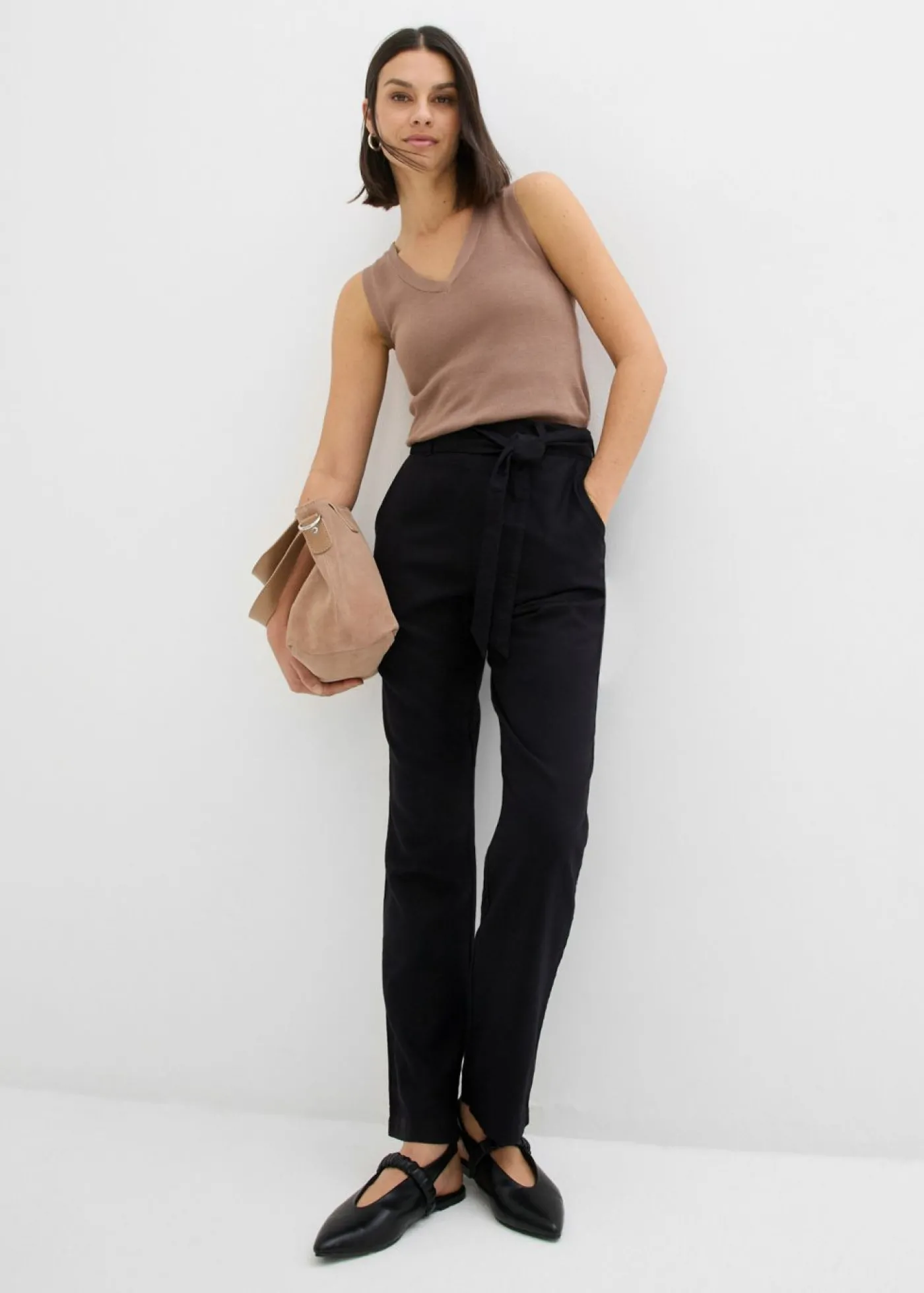 bonprix bonprix Pantalón sin cierre de mezcla vaporosa de lino y viscosa Negro Sale