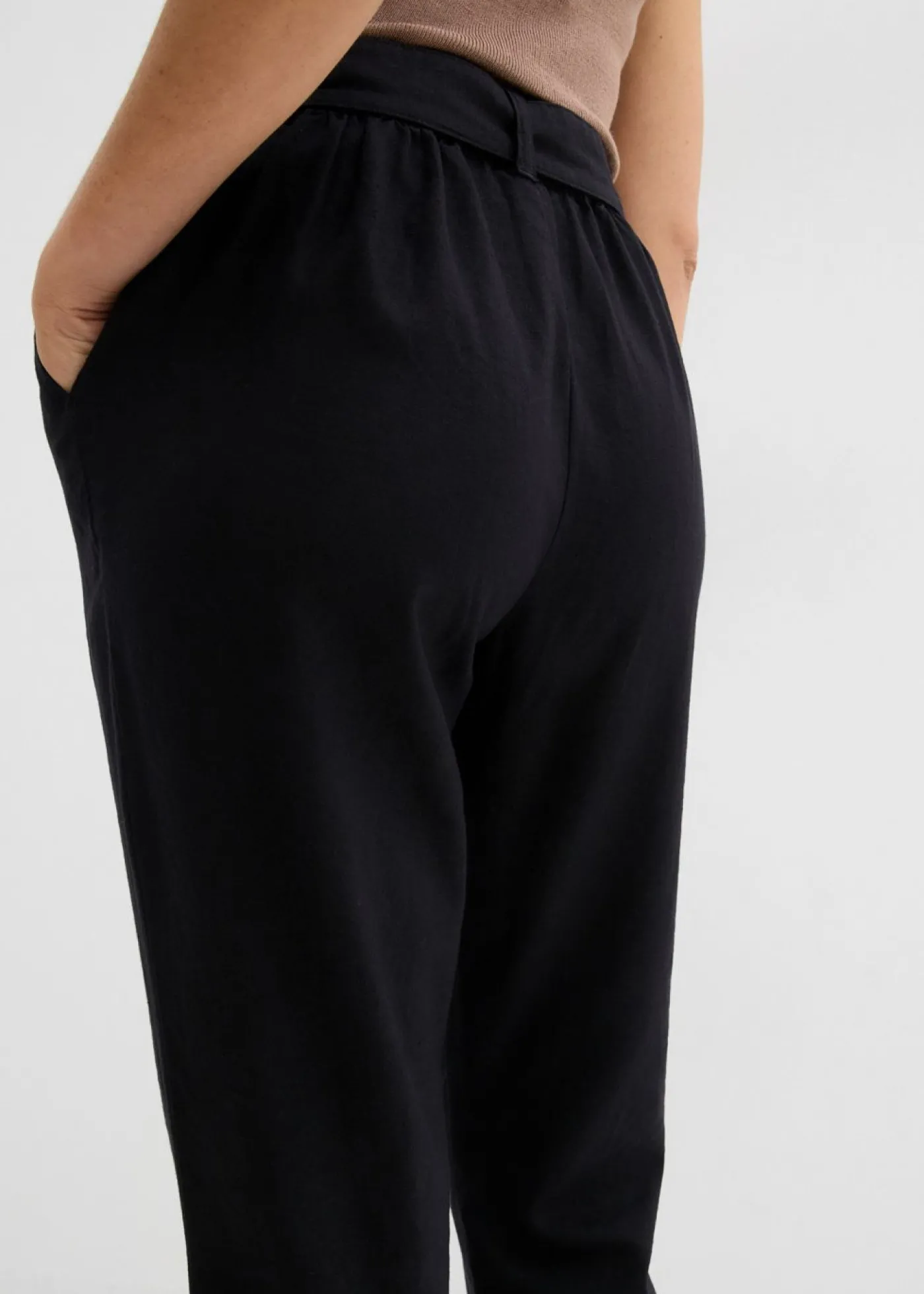 bonprix bonprix Pantalón sin cierre de mezcla vaporosa de lino y viscosa Negro Sale