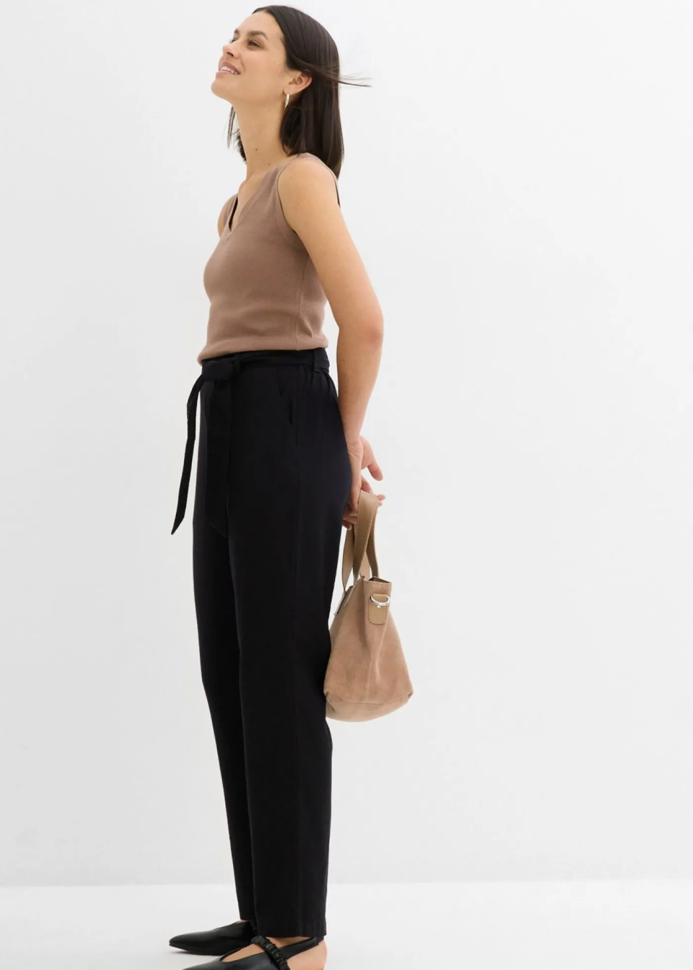 bonprix bonprix Pantalón sin cierre de mezcla vaporosa de lino y viscosa Negro Sale