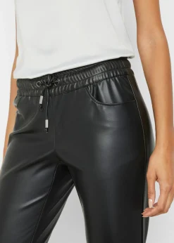 bonprix bonprix Pantalón sin cierre de piel sintética Negro