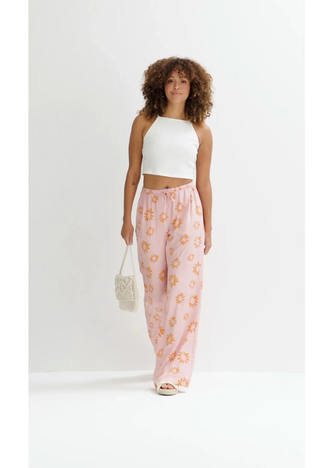 bonprix bonprix Pantalón sin cierre de suave viscosa rosa ceniza/marrón anaranjado con flores Best