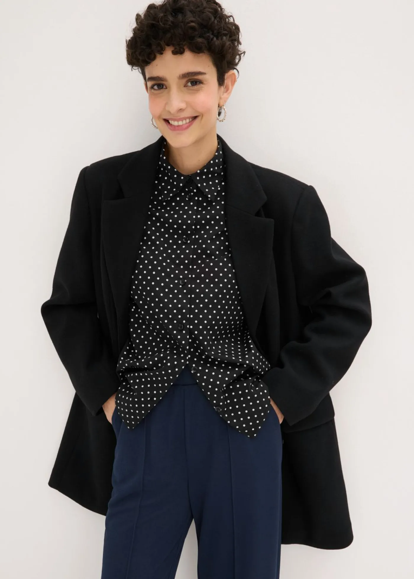 bonprix bonprix Pantalón sin cierre de tejido interlock resistente Azul marino