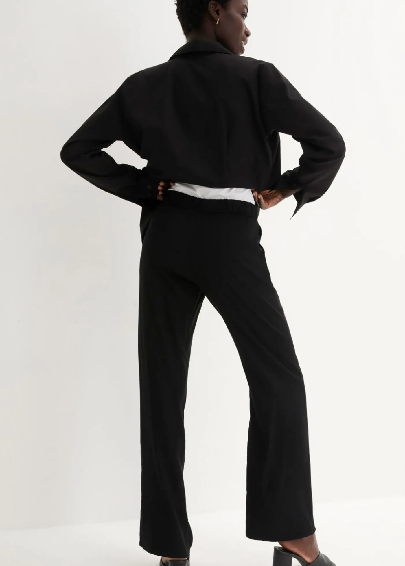 bonprix bonprix Pantalón sin cierre de viscosa Negro