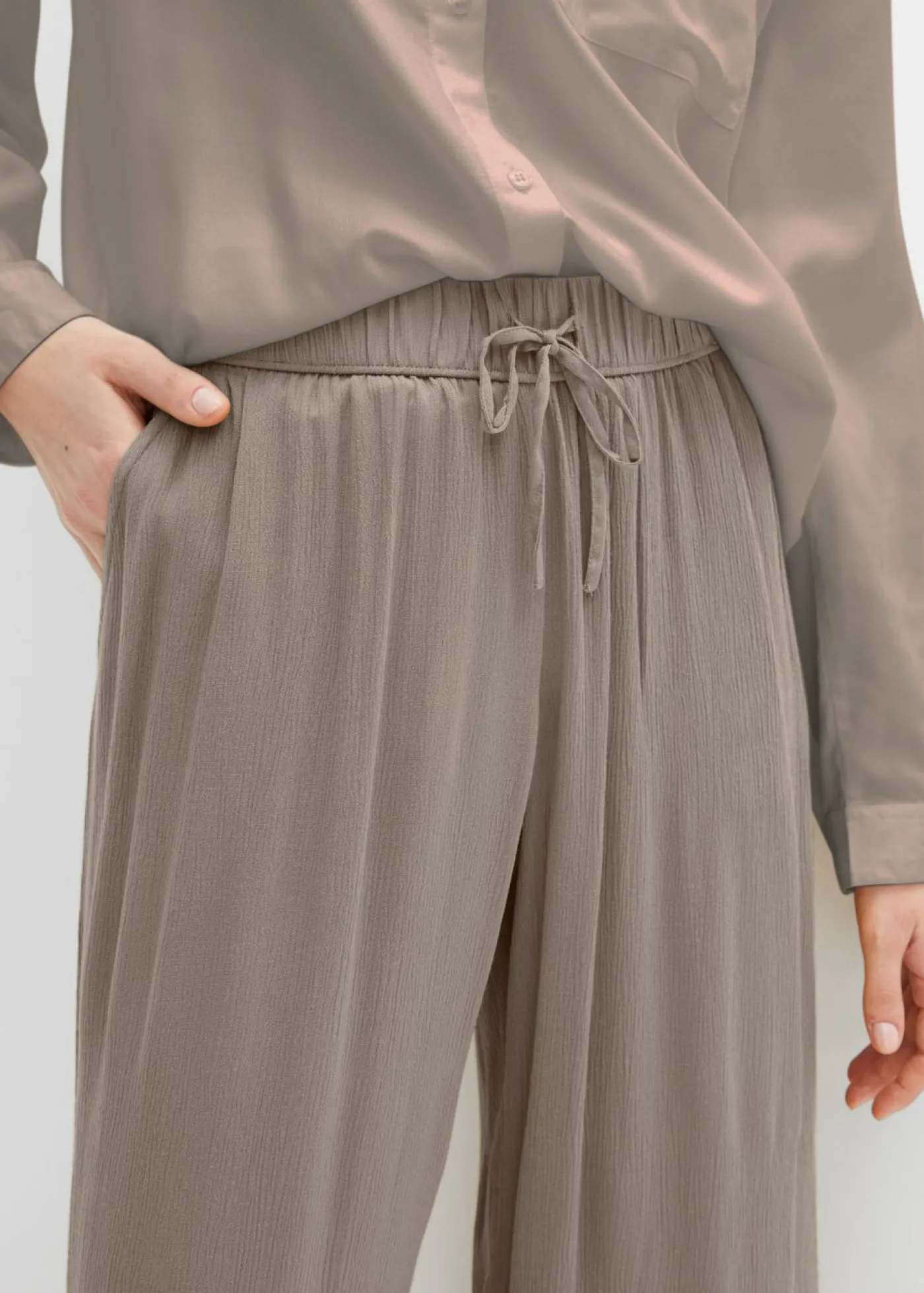 bonprix bonprix Pantalón sin cierre de viscosa Marrón grisáceo