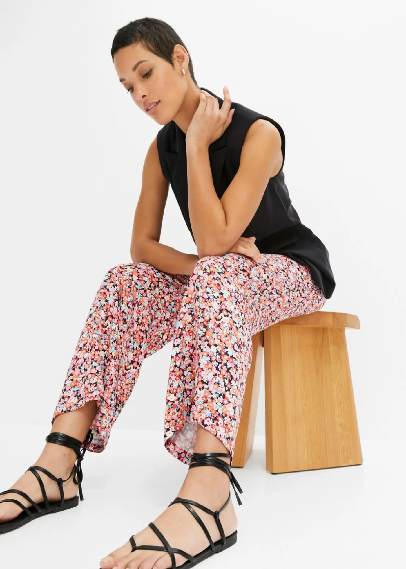bonprix bonprix Pantalón sin cierre de viscosa pura naranja/menta de flores Online