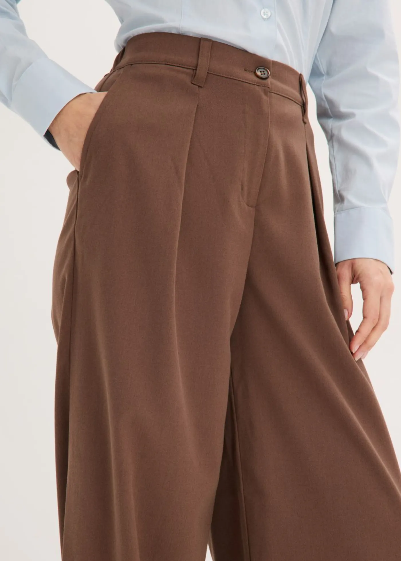 bonprix bonprix Pantalón tipo barrel con pinzas marrón Discount