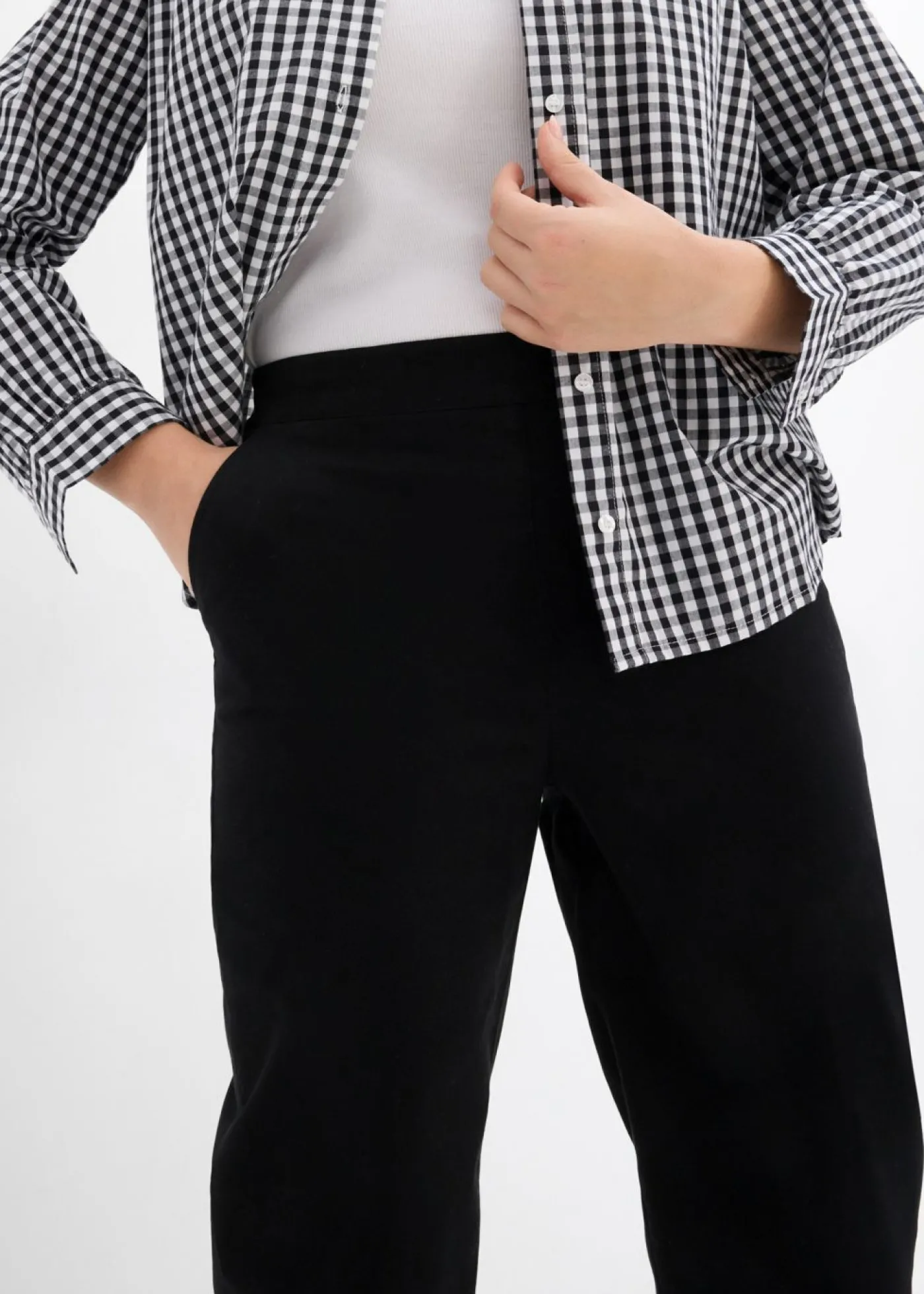 bonprix bonprix Pantalones sin cierre de mezcla de algodón Negro Hot