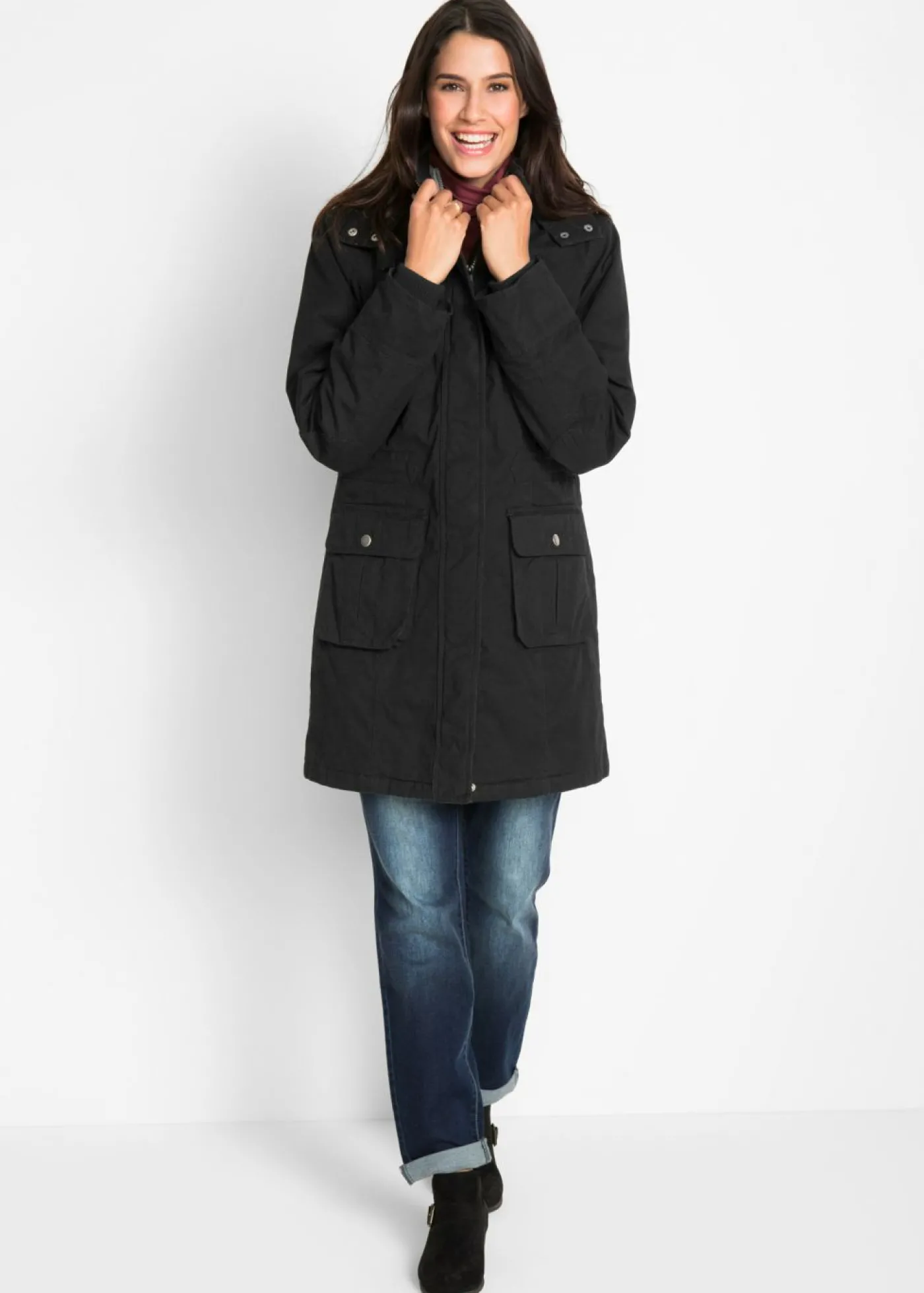 bonprix bonprix Parka con capucha forrada de tejido polar Negro Sale