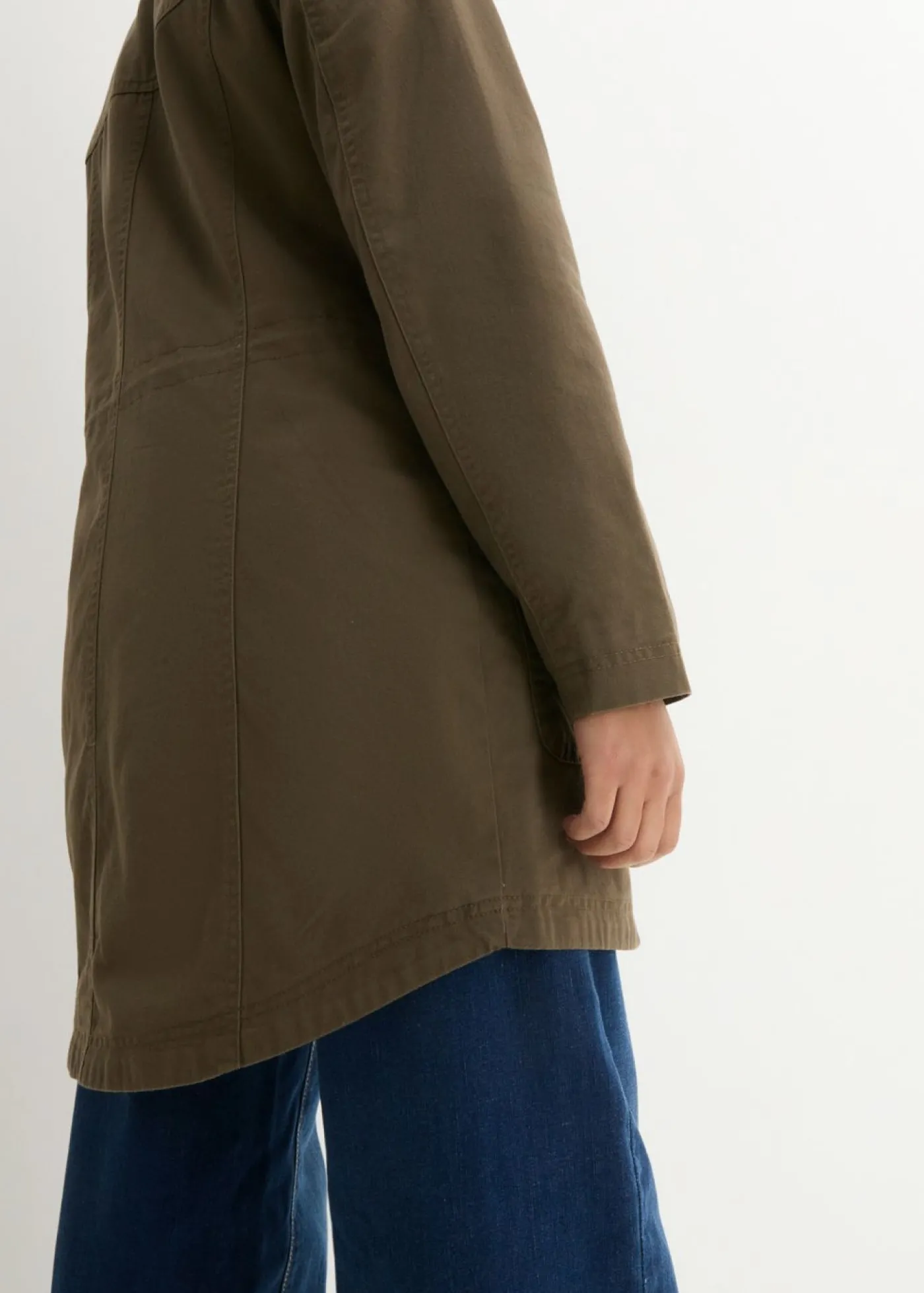 bonprix bonprix Parka corta de algodón con cuello alto, entallada Caqui Outlet
