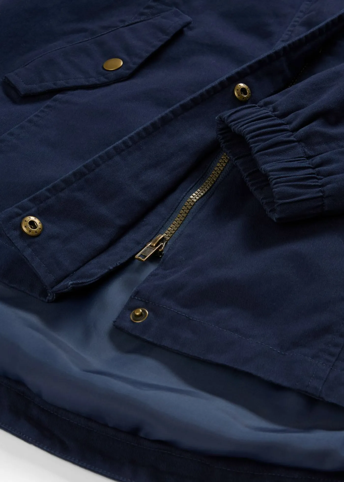 bonprix bonprix Parka de entretiempo de algodón con capucha estampada Azul marino New