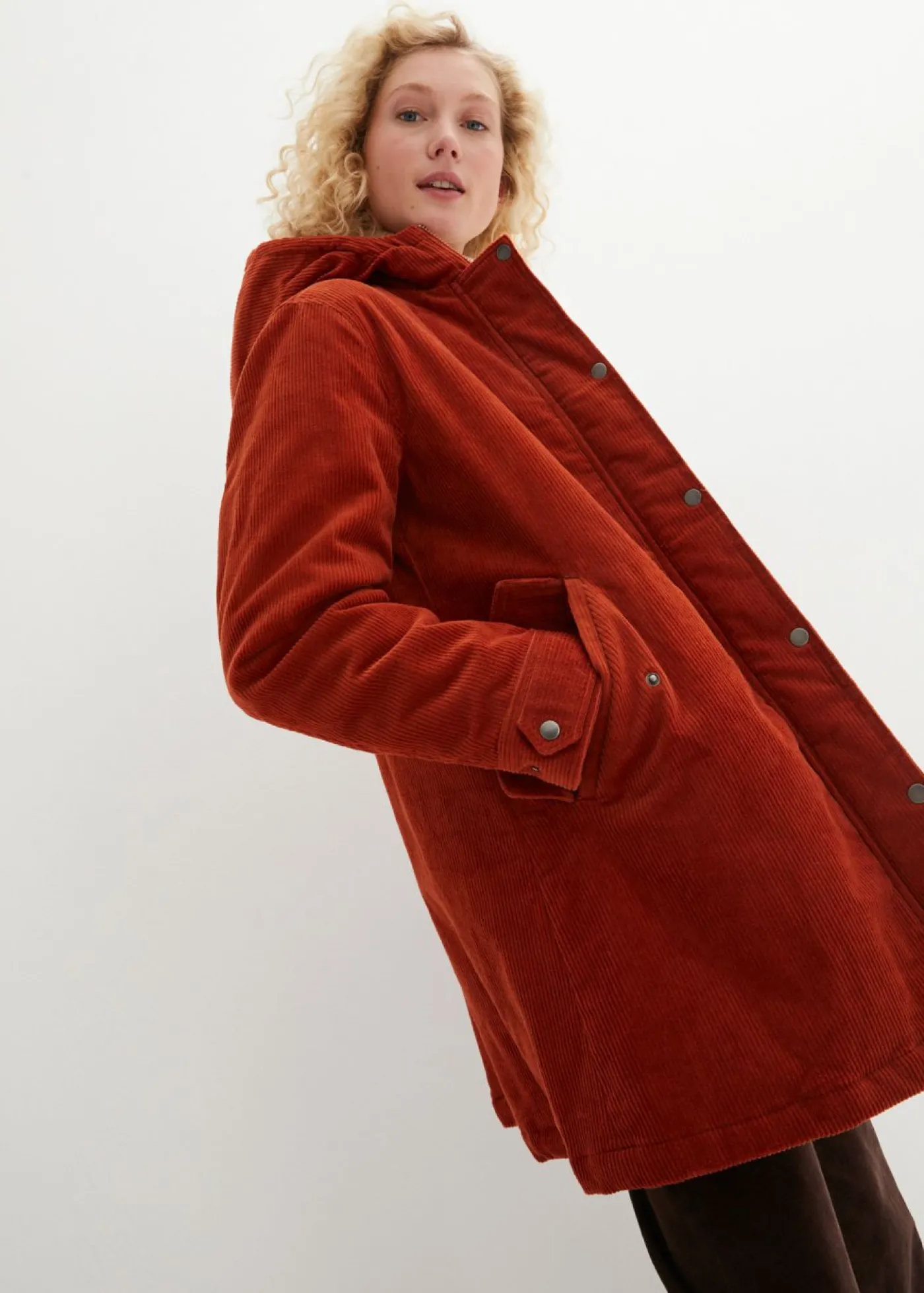 bonprix bonprix Parka de pana con forro suave óxido Online