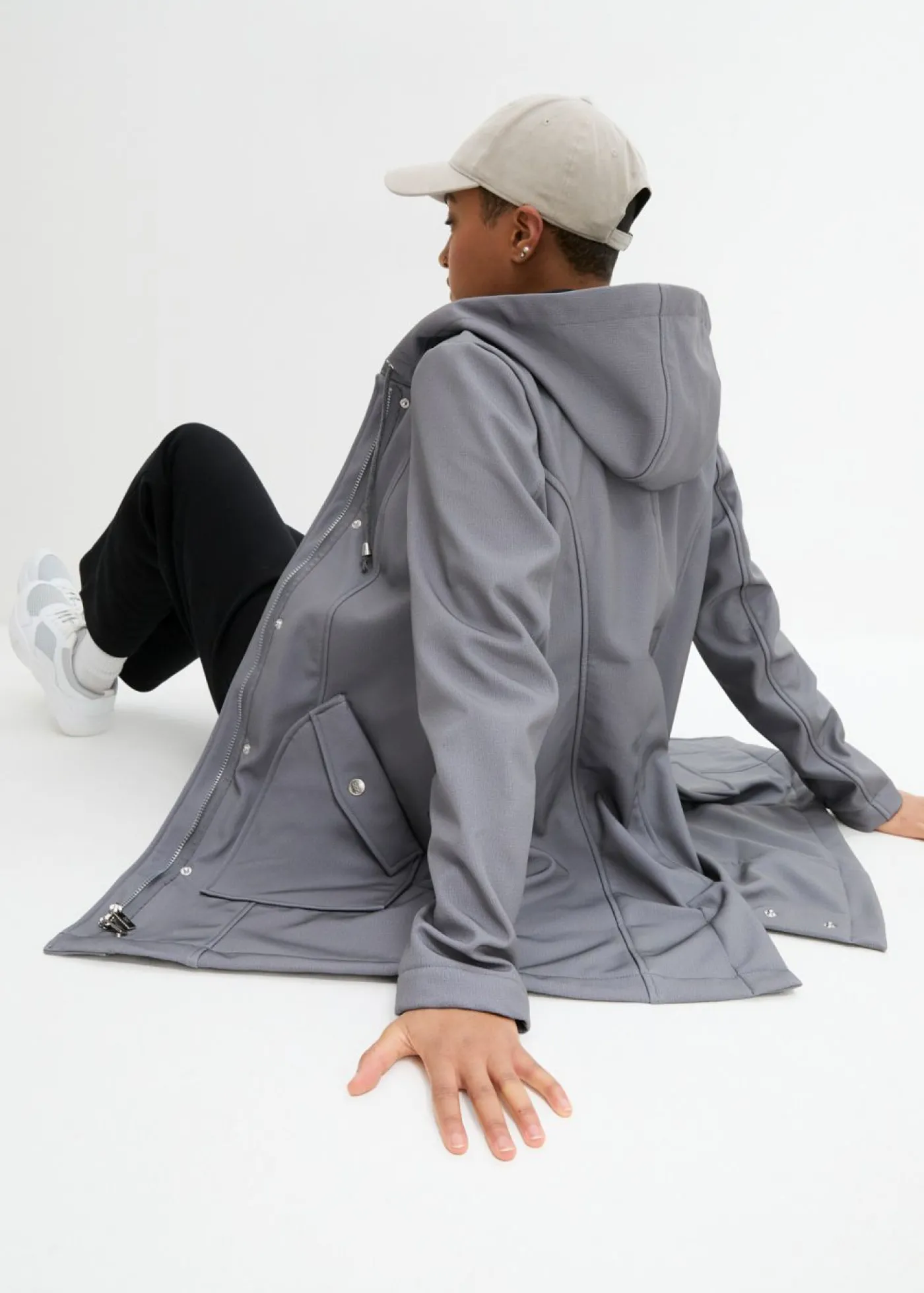 bonprix bonprix Parka de softshell con capucha Gris humo/blanco/negro jaspeado Sale