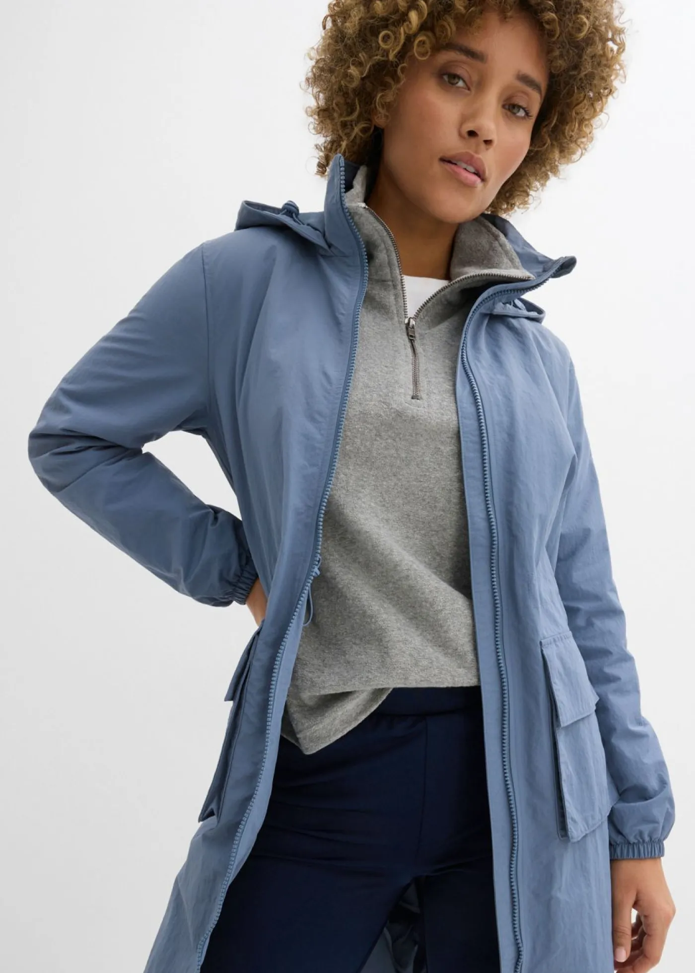 bonprix bonprix Parka ligera repelente al agua Azul ahumado Sale