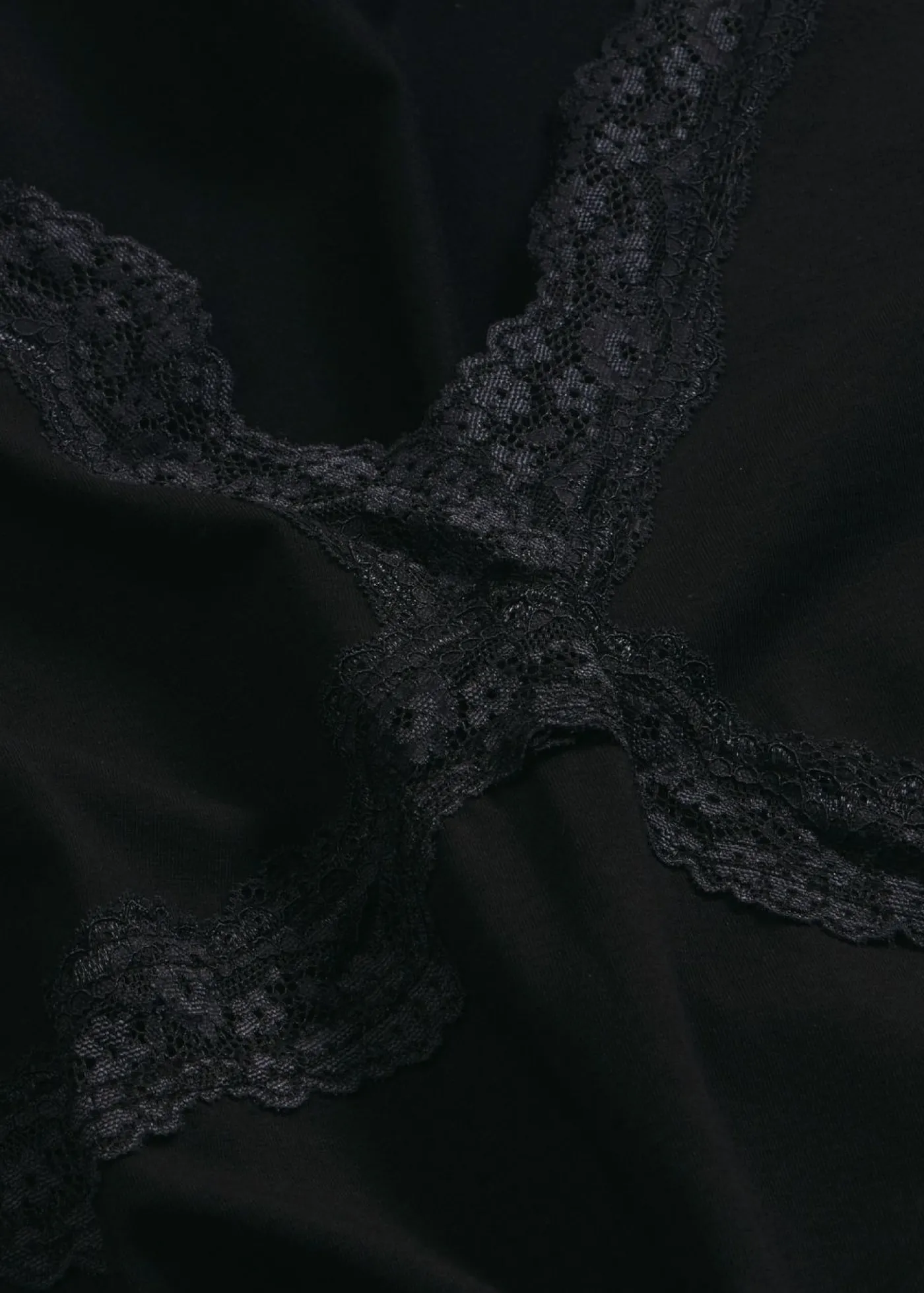 bonprix bonprix Pijama con ribete de encaje Negro Hot