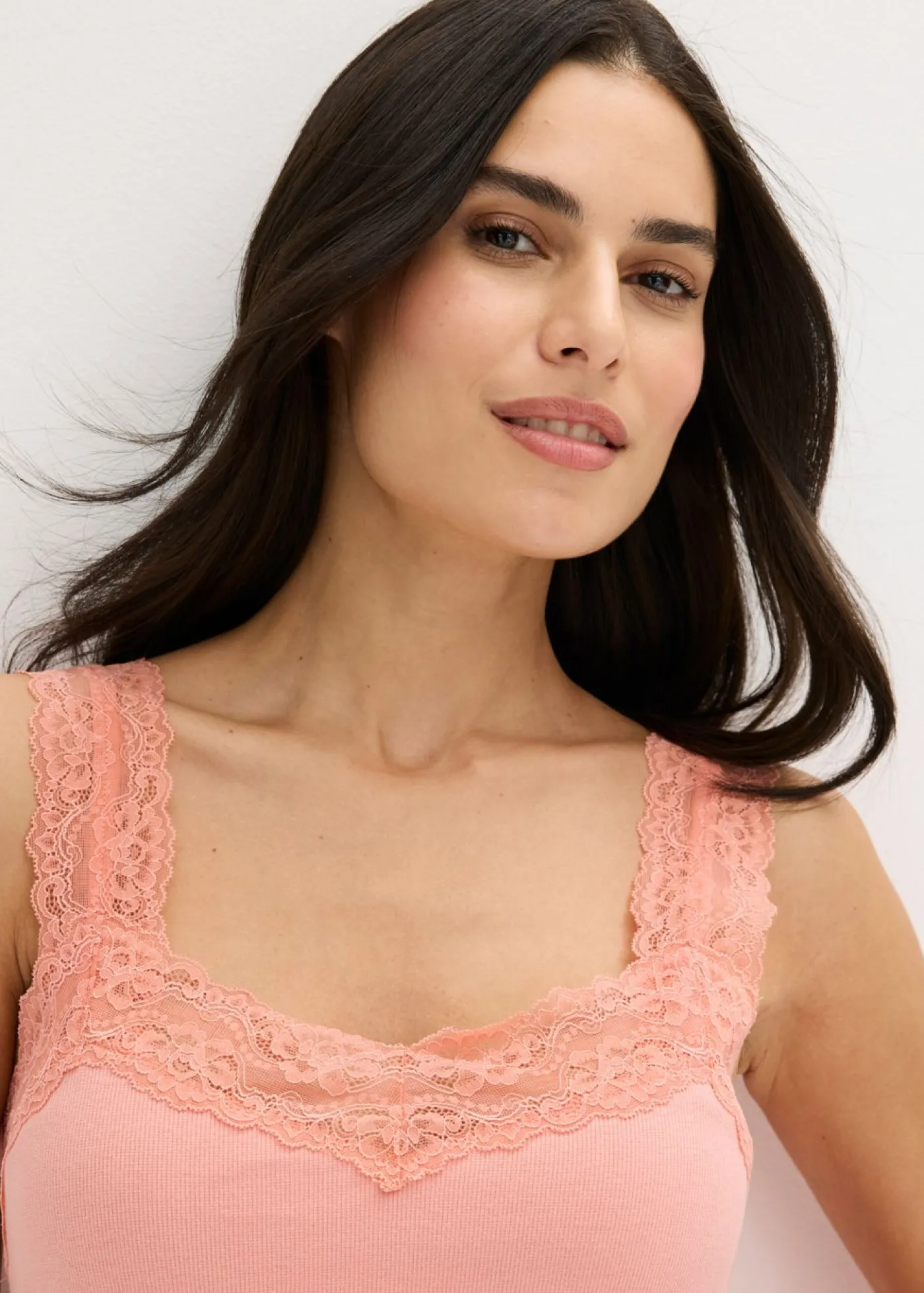 bonprix bonprix Pijama corto con delicado ribete de encaje Rosa vintage Best