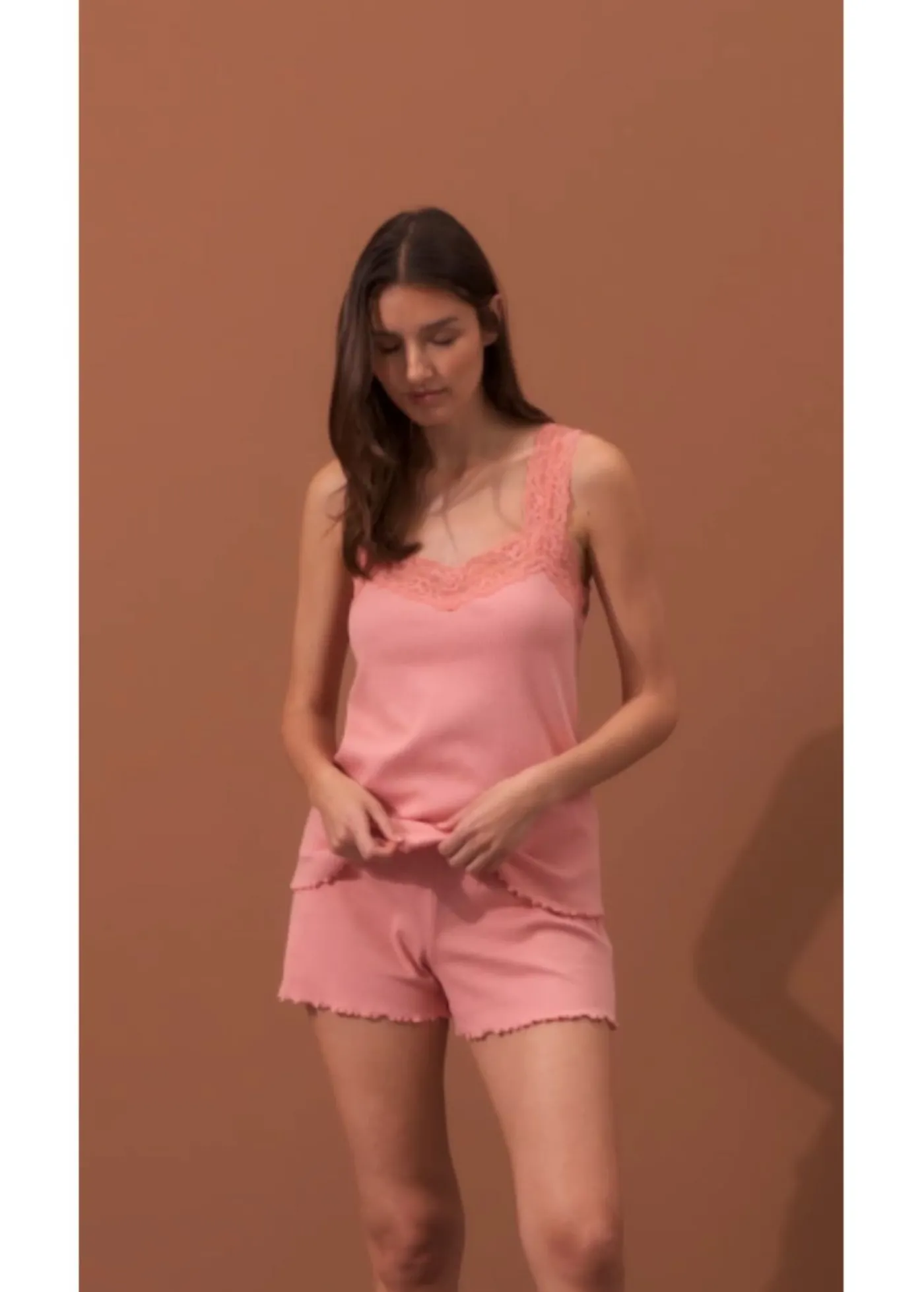 bonprix bonprix Pijama corto con delicado ribete de encaje Rosa vintage Best