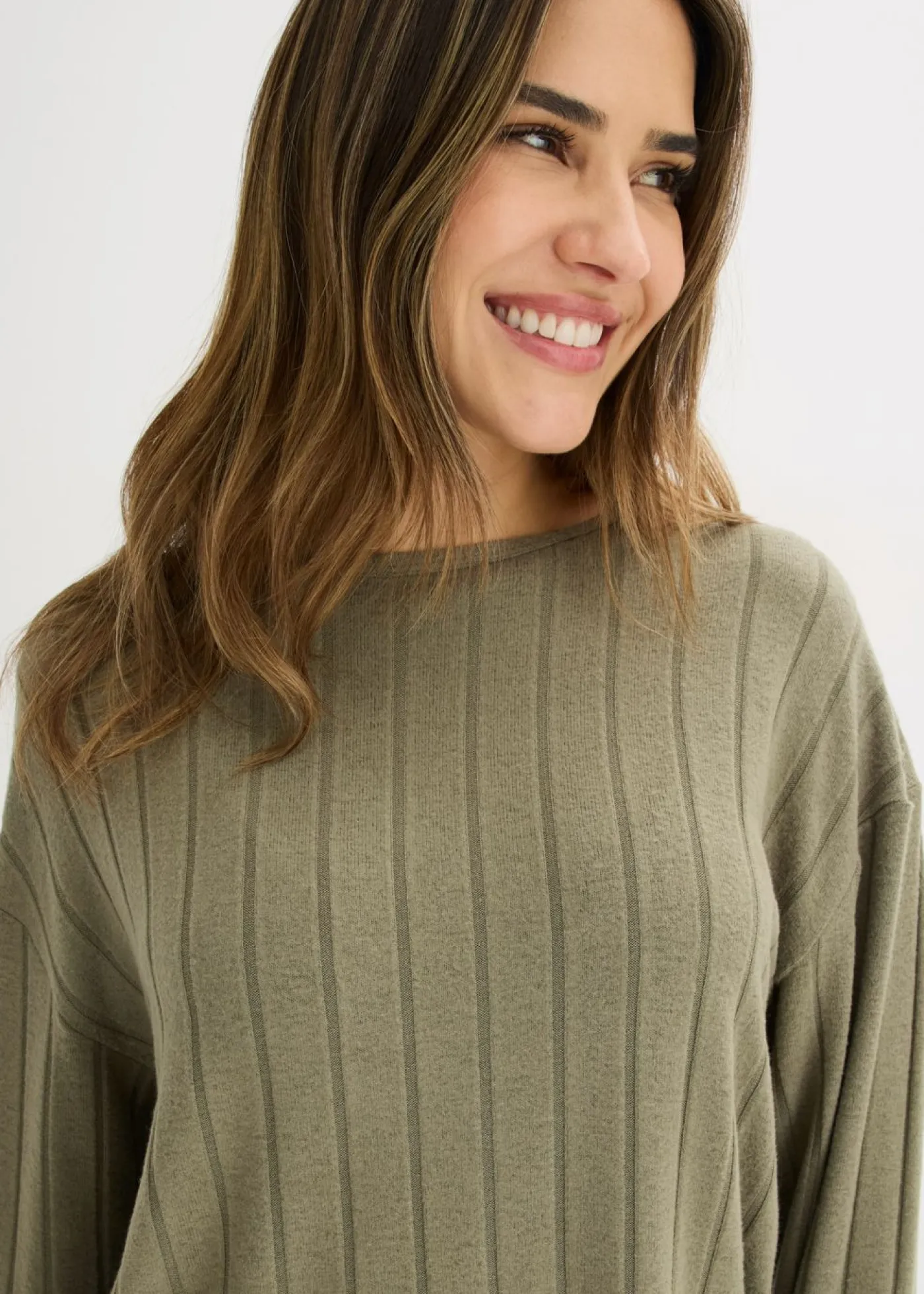 bonprix bonprix Pijama de canalé suave Verde oliva Outlet
