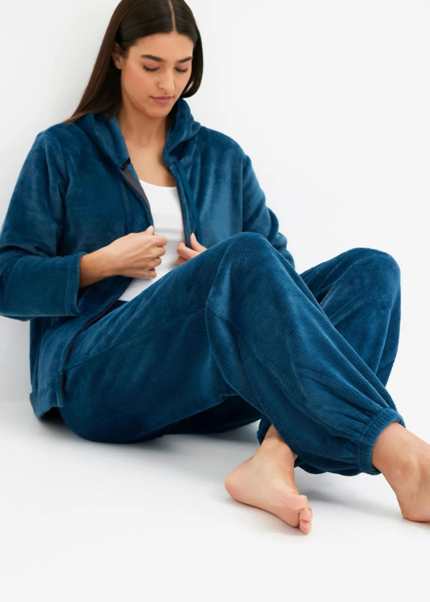 bonprix bonprix Pijama de felpa agradable petróleo azul-azul oscuro con rayas Online