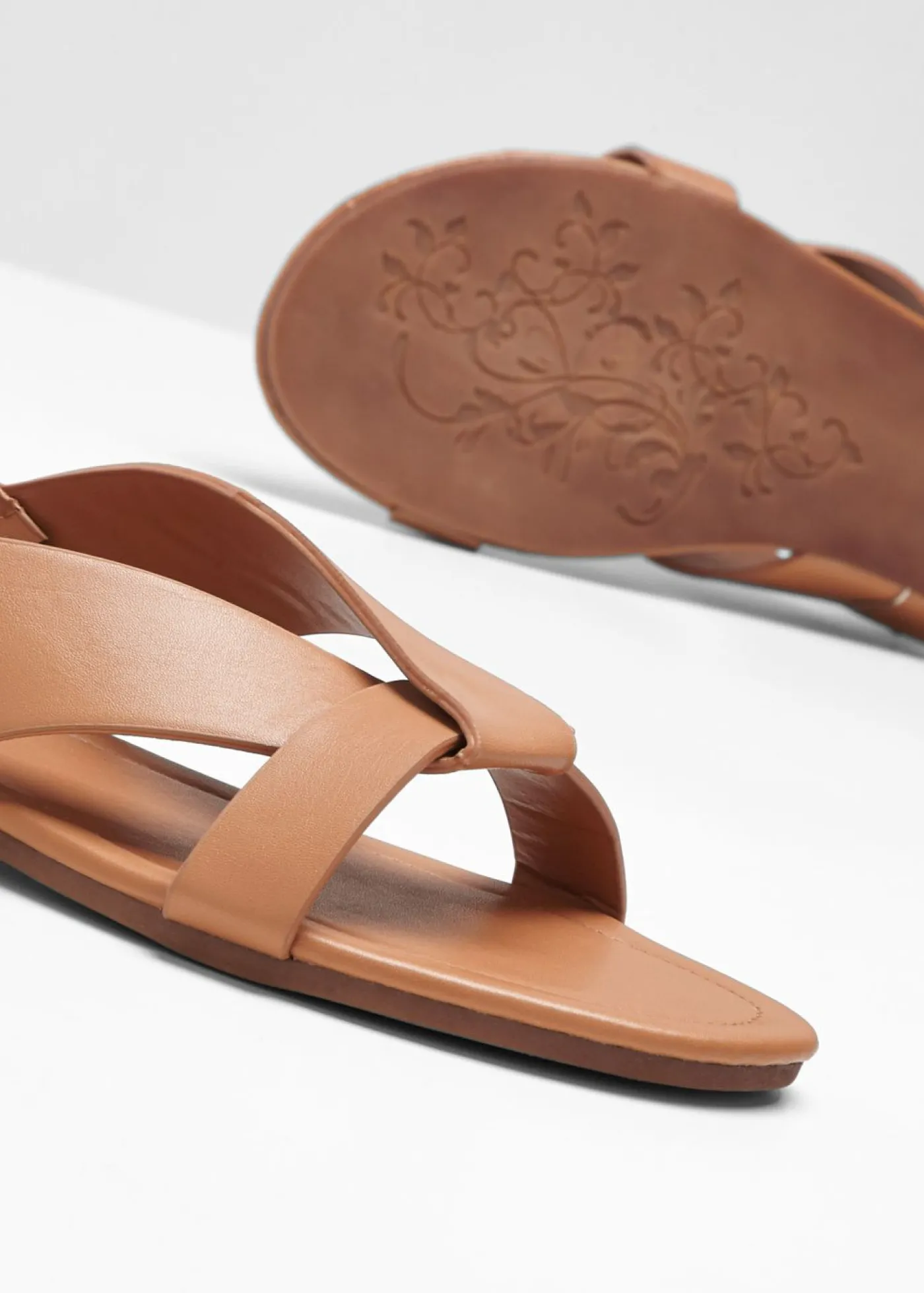 bonprix bonprix Sandalias camello
