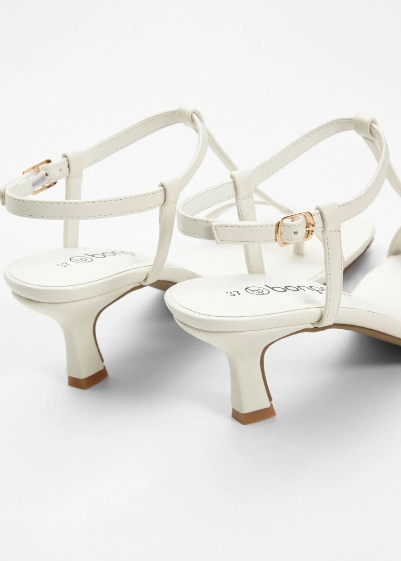 bonprix bonprix Sandalias de tiras Blanco-crema Discount