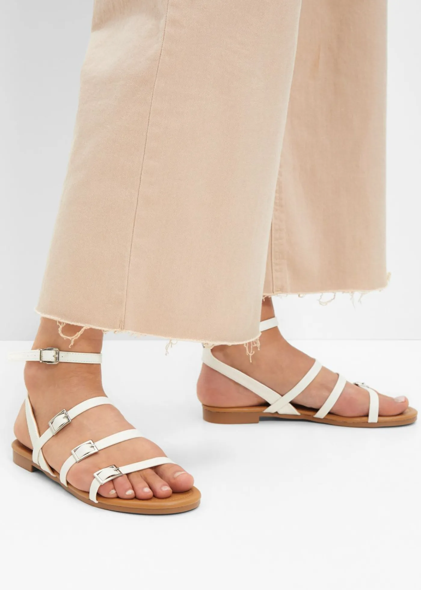 bonprix bonprix Sandalias de tiras Blanco-crema New
