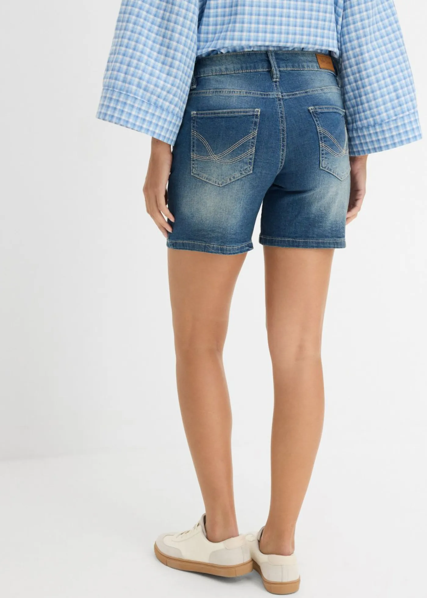 bonprix bonprix Shorts vaqueros, slim fit, mid waist, 2 unidades Azul claro + azul desgastado Sale