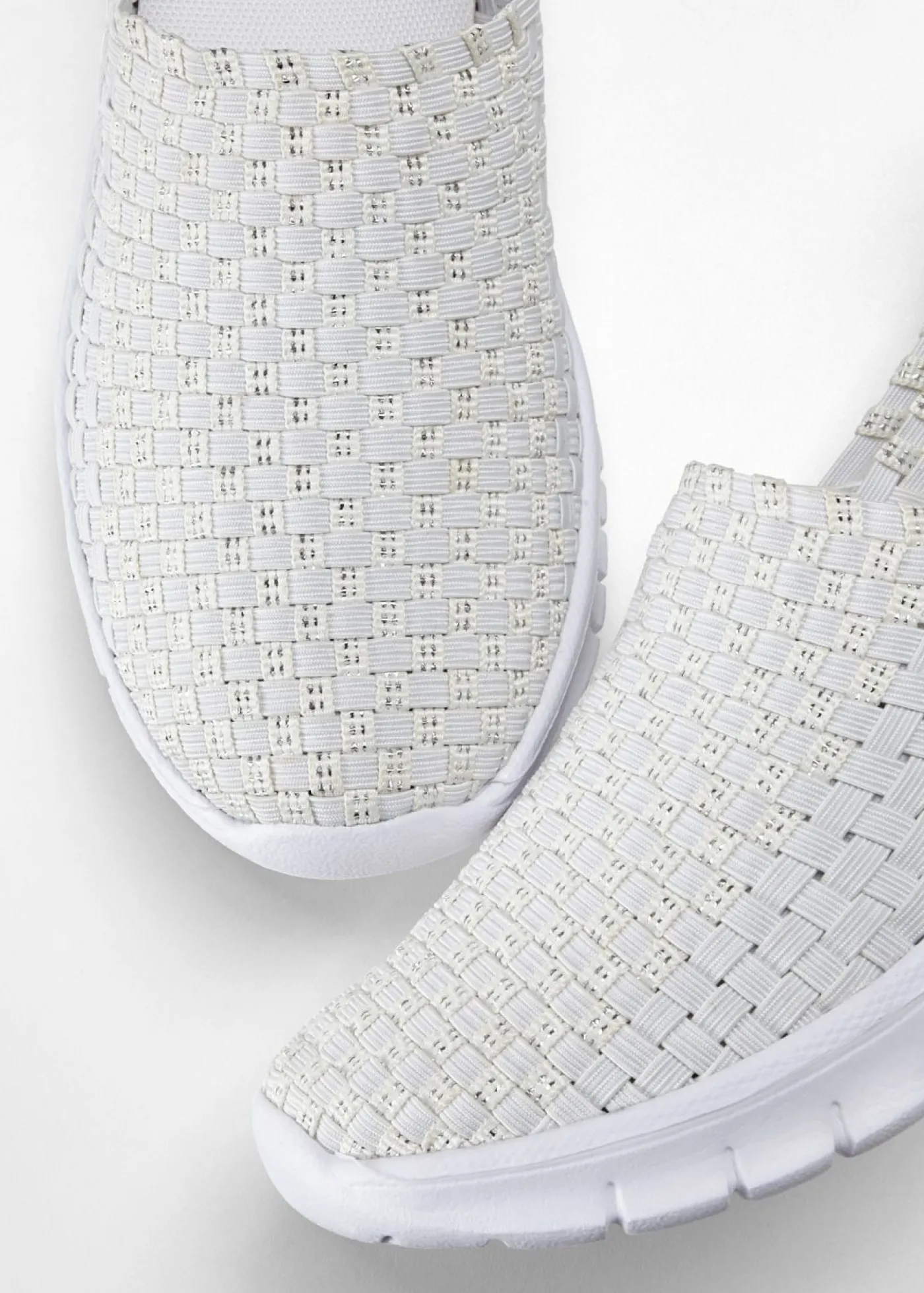 bonprix bonprix Slippers cómodos con suela flexible Blanco Outlet