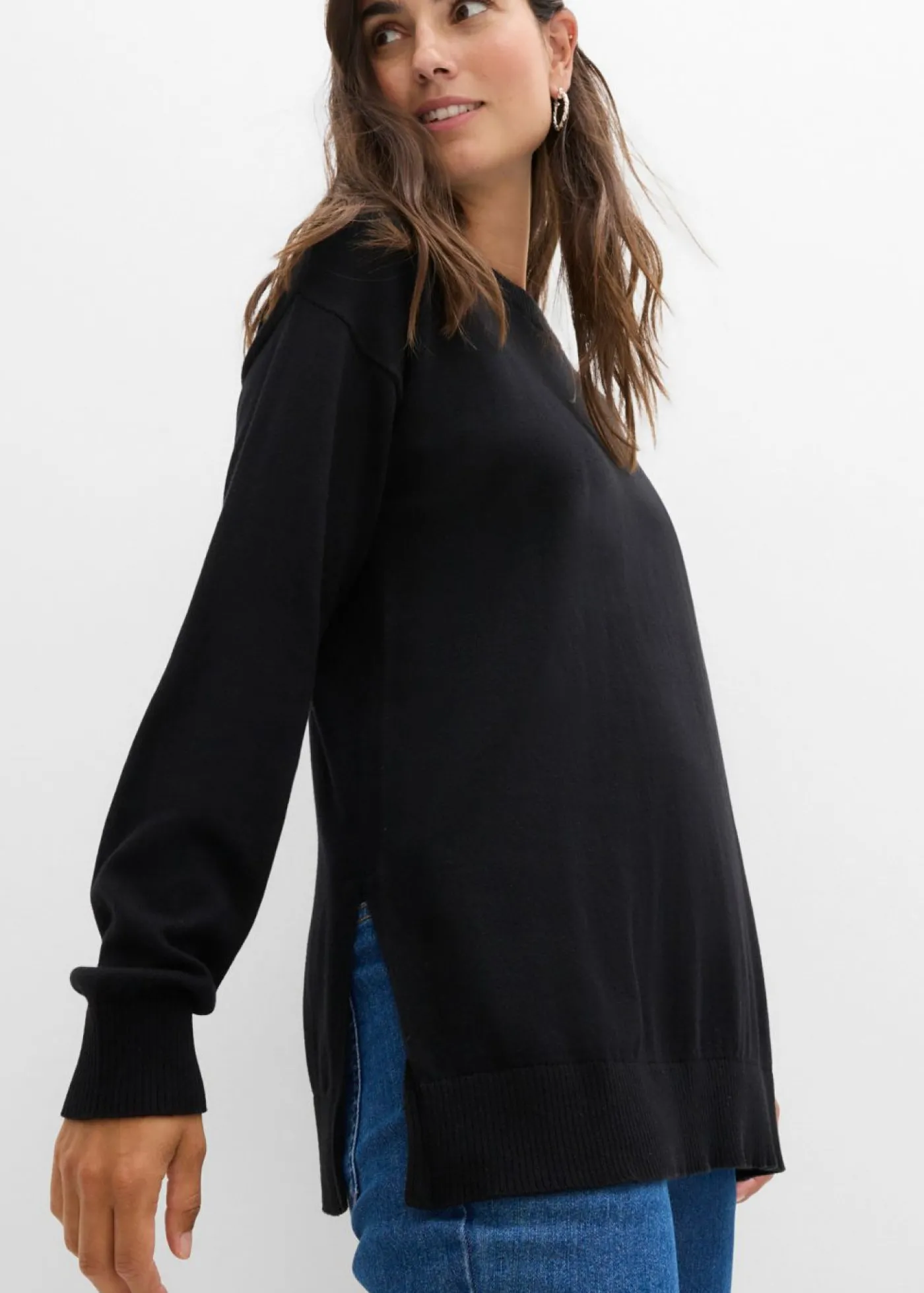 bonprix bonprix Suave jersey premamá de algodón orgánico con aberturas para la lactancia Negro Sale