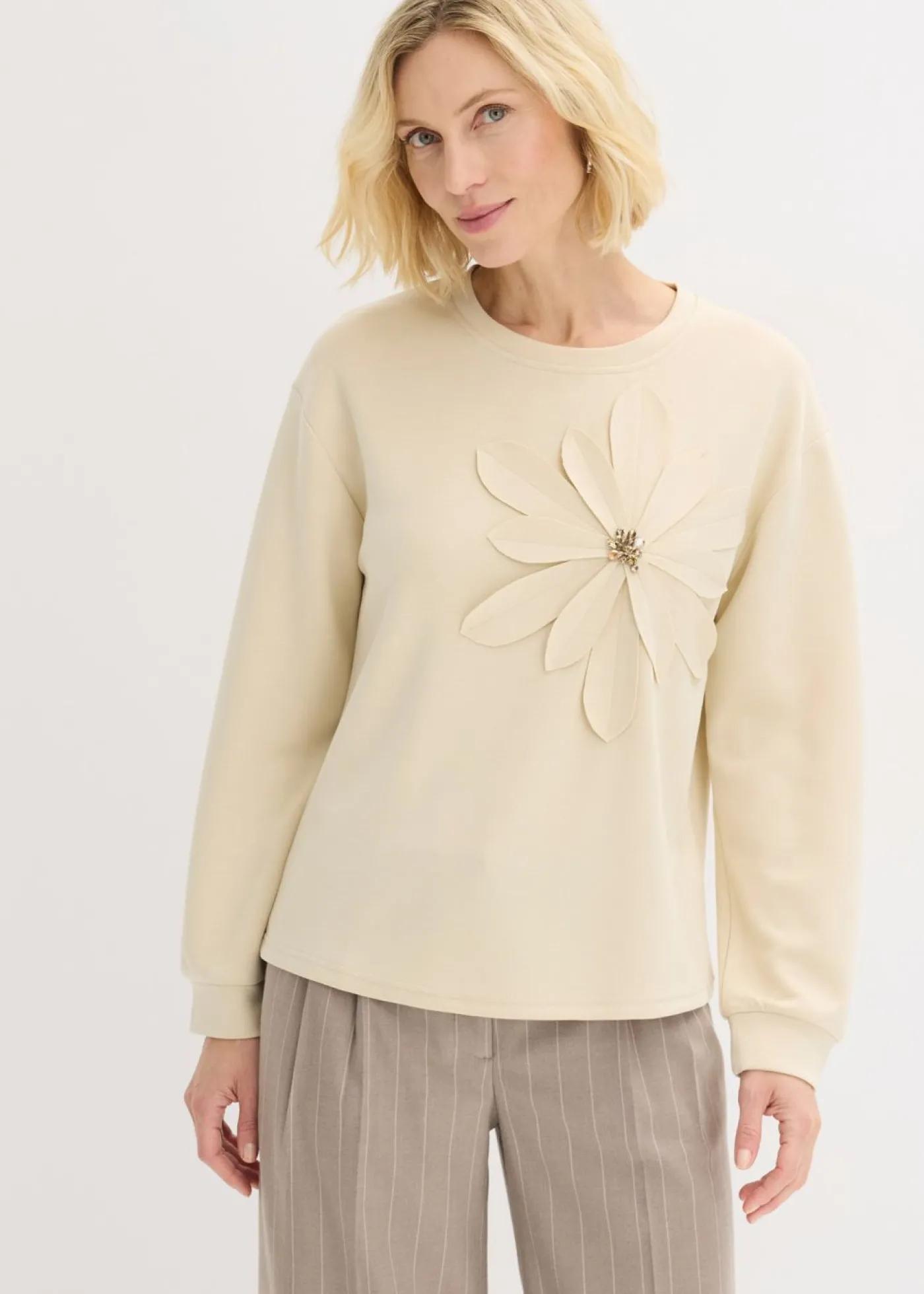 bonprix bonprix Sudadera con aplicación Arena claro Online