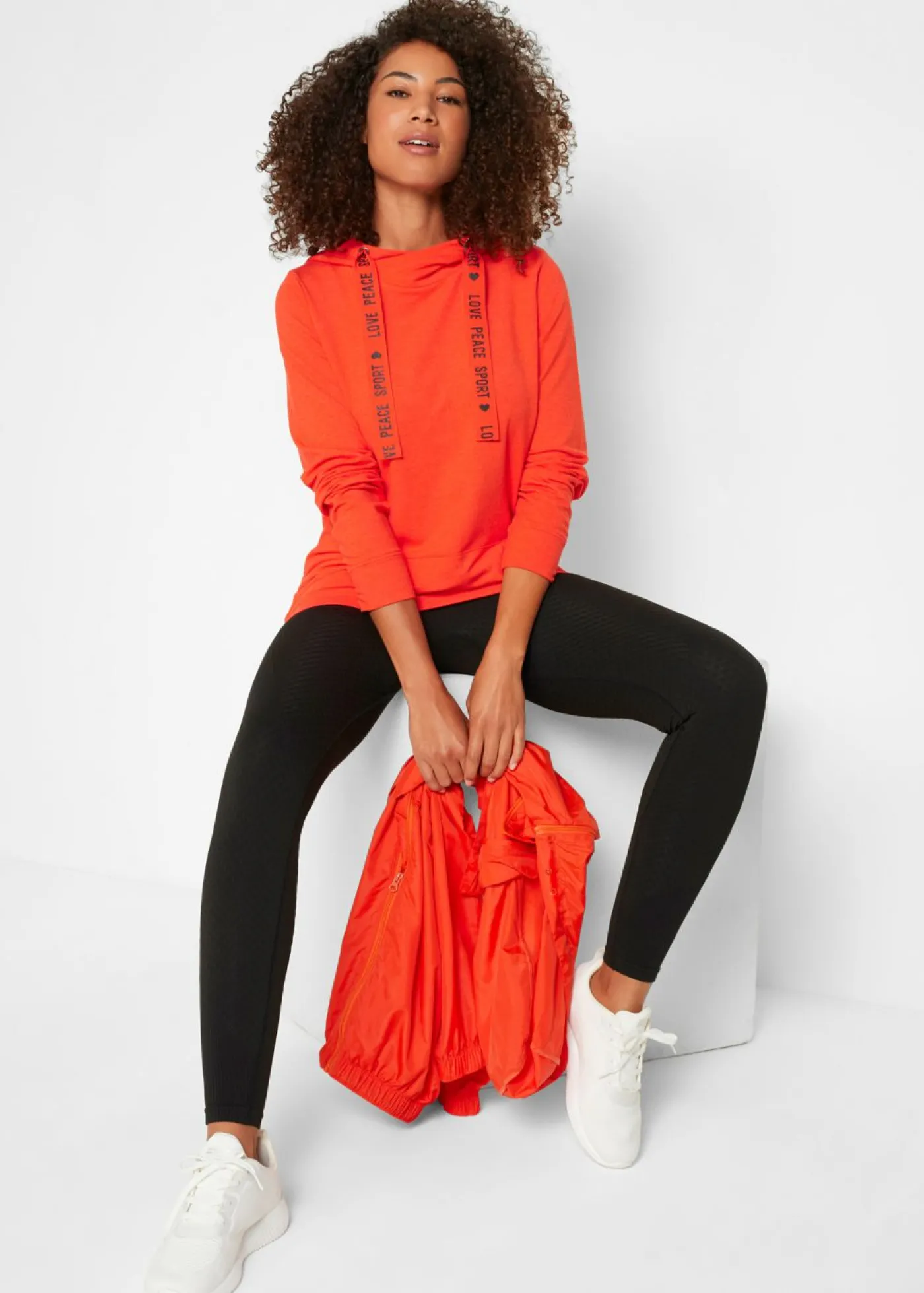 bonprix bonprix Sudadera con capucha de suave mezcla de viscosa naranja sangre Online