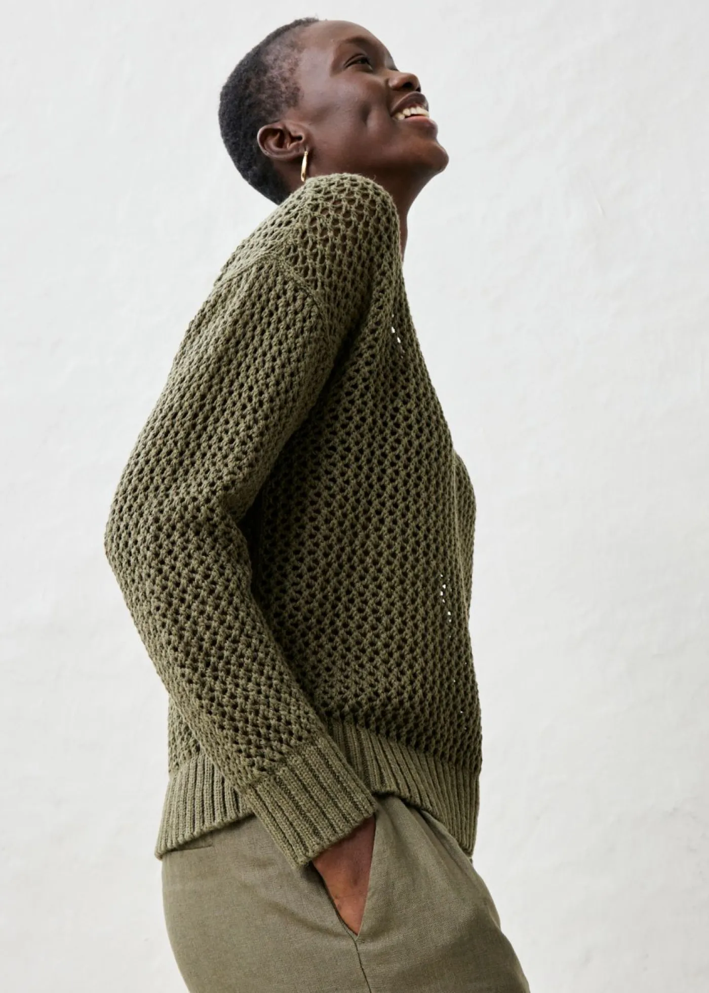 bonprix bonprix Sudadera de ajour de mezcla de lino ligero Verde oliva oscuro Clearance