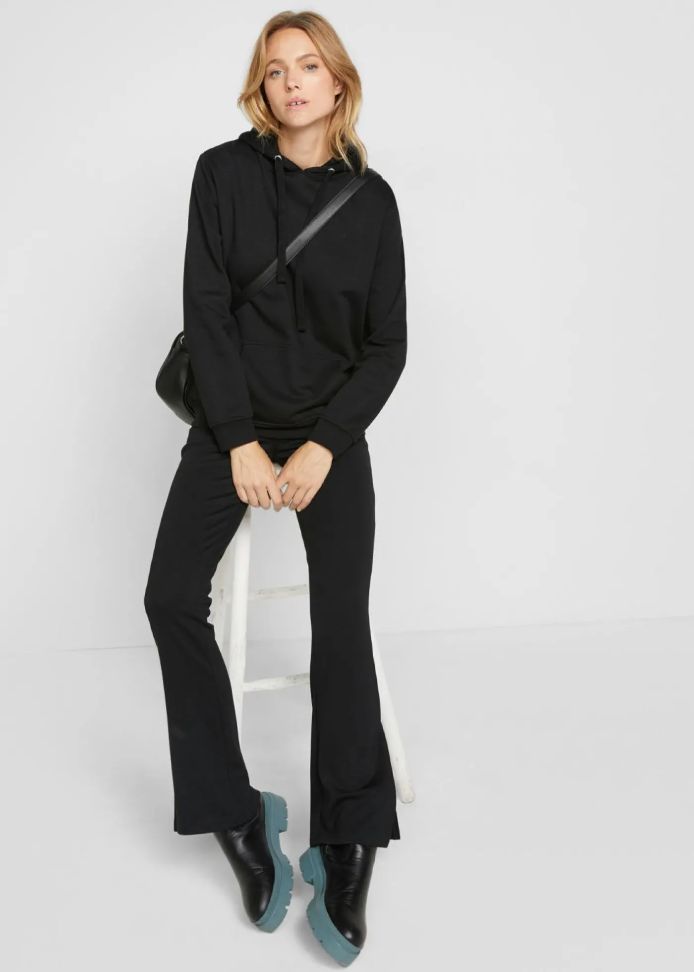 bonprix bonprix Sudadera de felpa suave Negro