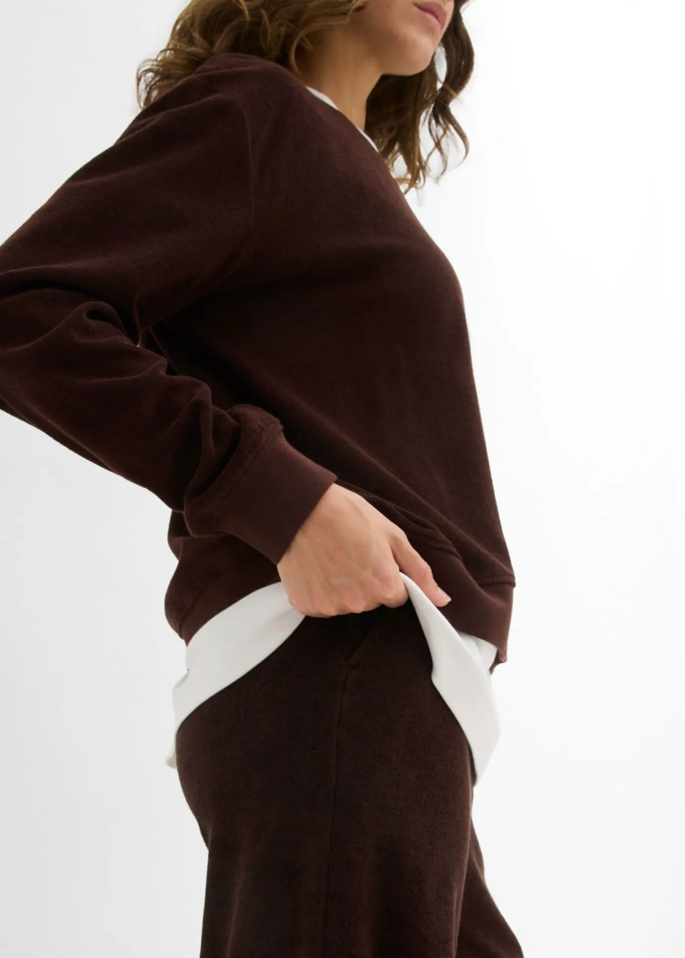 bonprix bonprix Sudadera de felpa suave Marrón oscuro