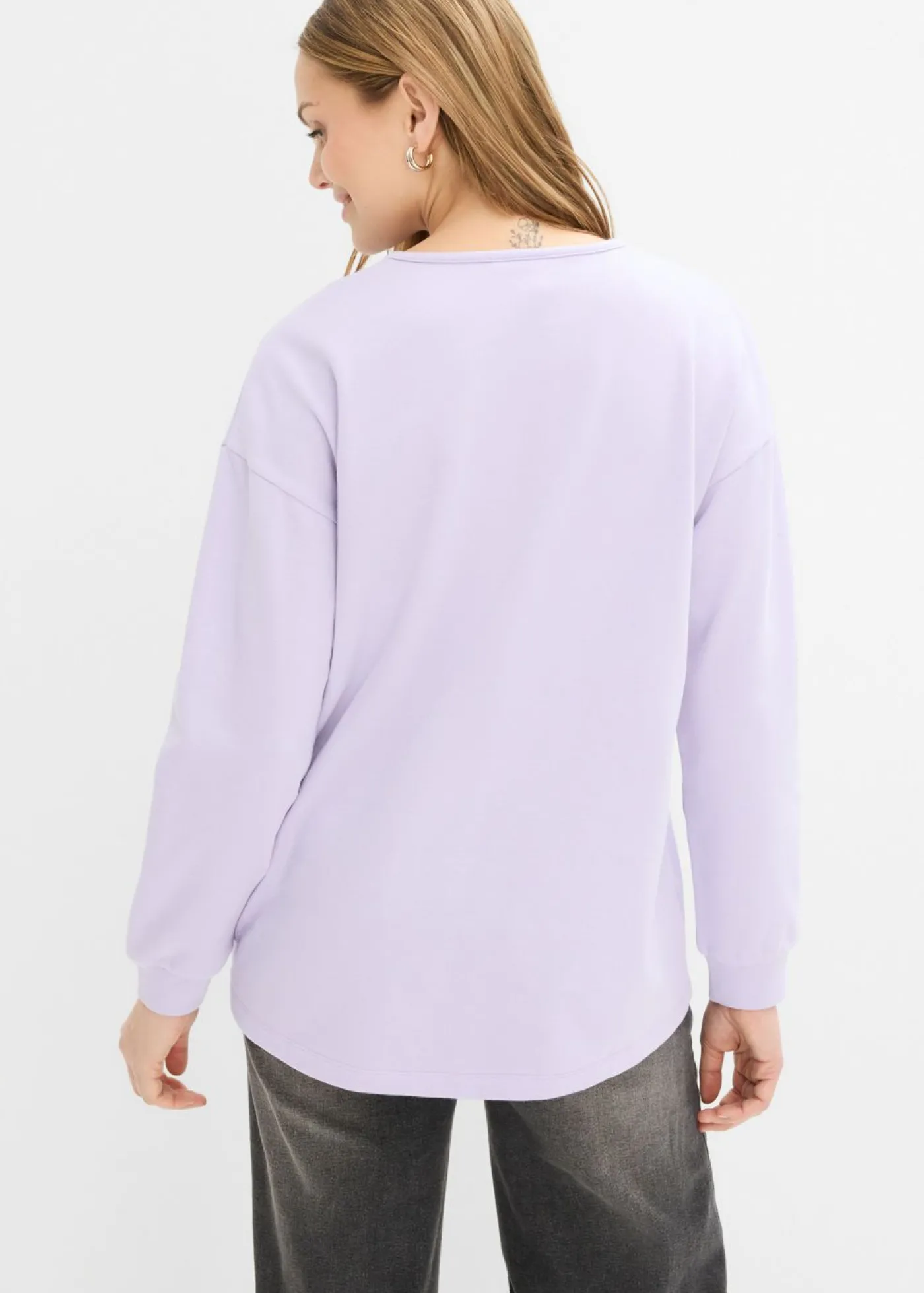 bonprix bonprix Sudadera de mezcla de algodón con bajo asimétrico lila pastel
