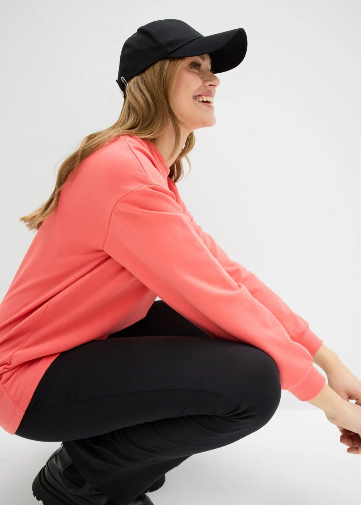 bonprix bonprix Sudadera de mezcla de algodón con bajo asimétrico Salmón claro New
