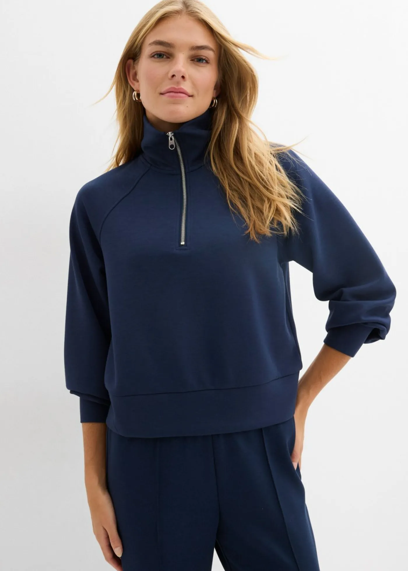 bonprix bonprix Sudadera de neopreno suave Azul marino