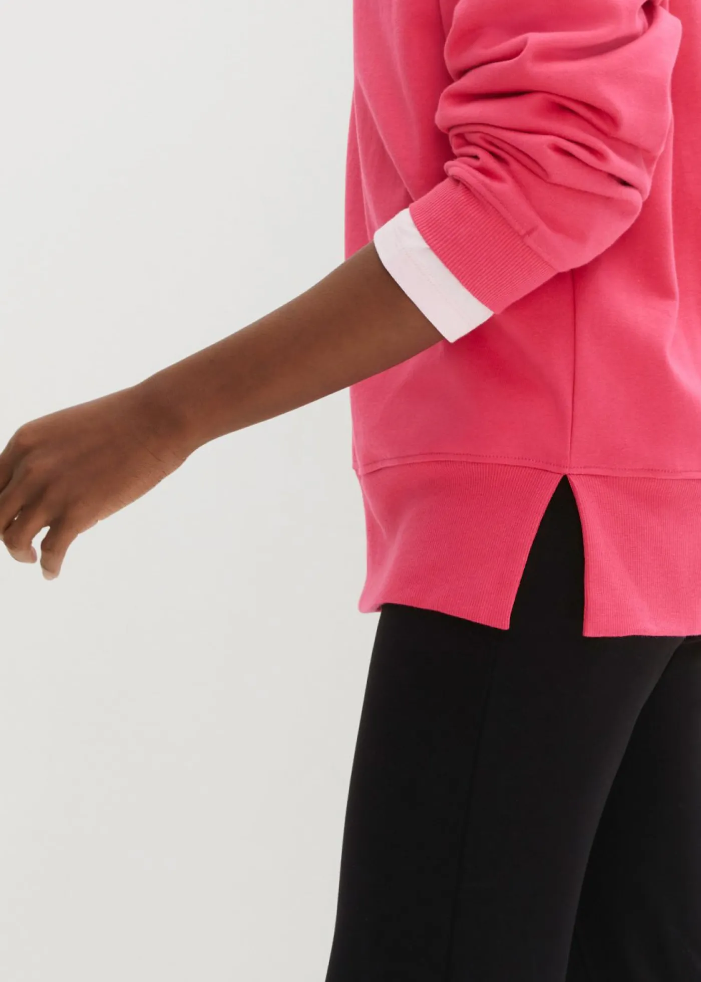 bonprix bonprix Sudadera holgada de algodón orgánico rosa oscuro/rojo cayena Outlet