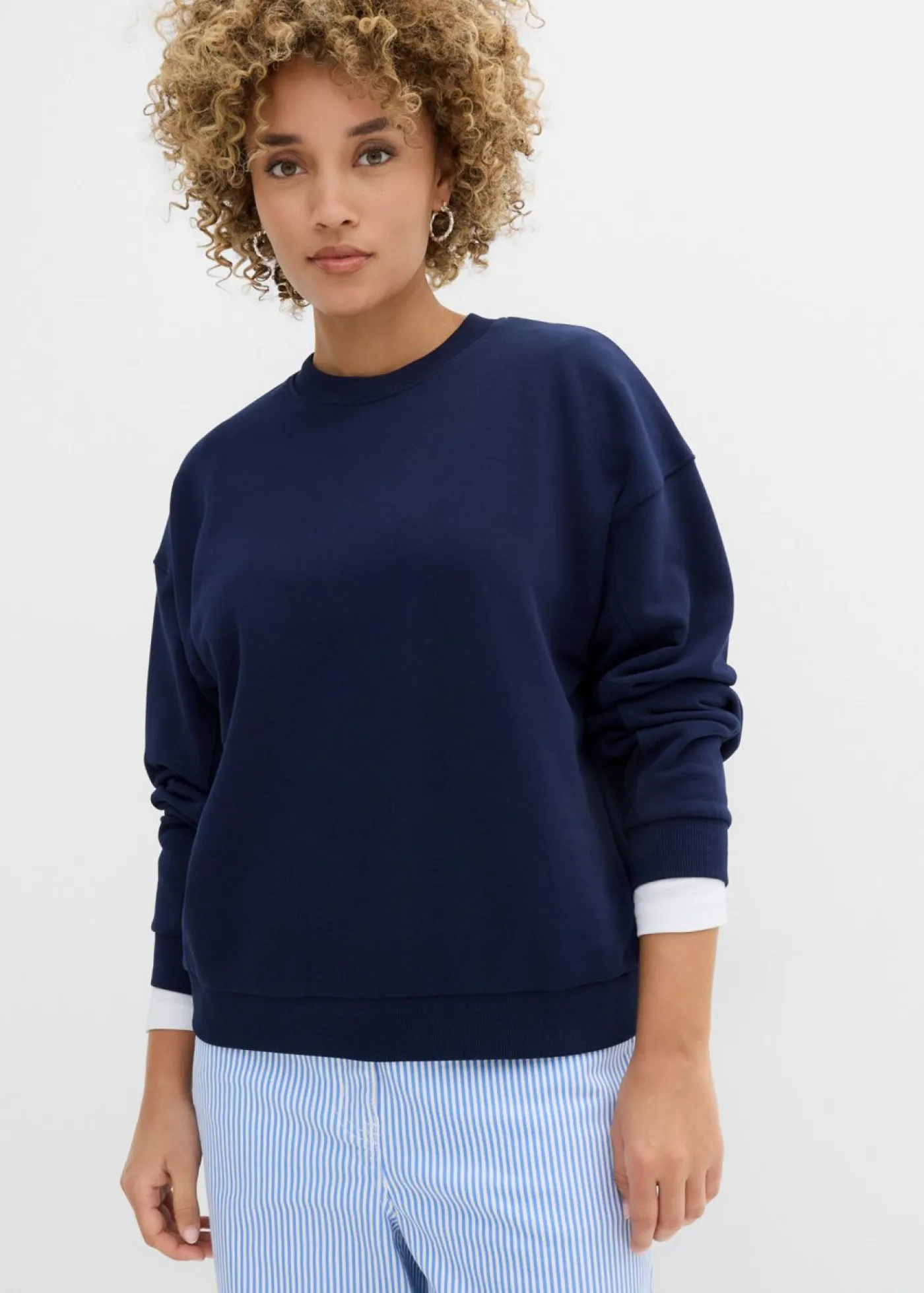 bonprix bonprix Sudadera oversize de algodón orgánico Azul marino Best