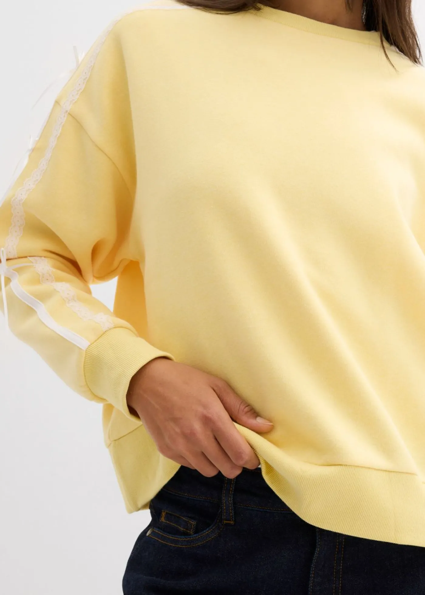 bonprix bonprix Sudadera oversize en suave mezcla de algodón Amarillo claro-blanco lana Discount